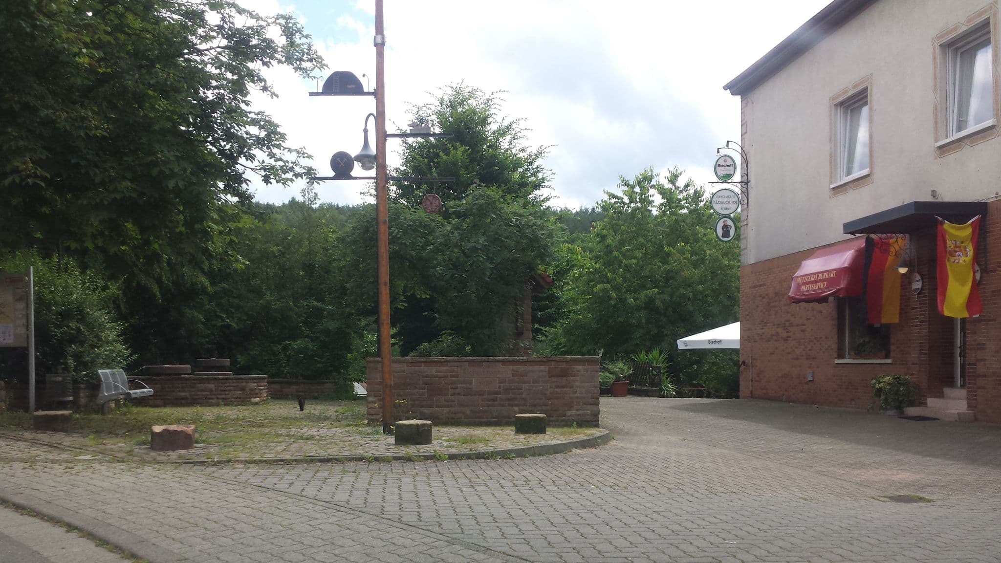 Street view near Landgasthaus Klosterhof, Hochspeyer — © wegavision (CC BY-SA · Mapillary)