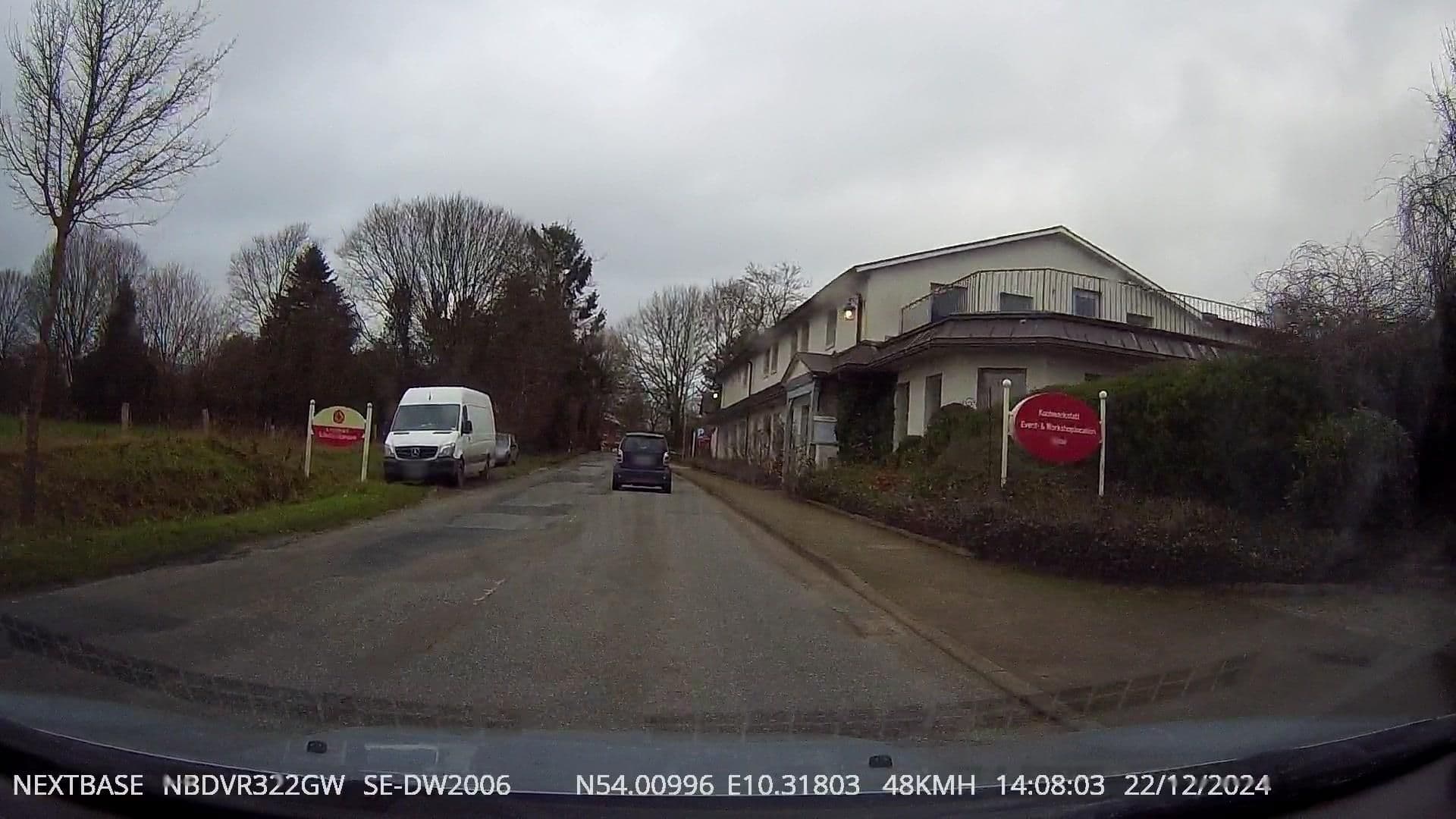 Street view near Landhaus Schulze-Hamann, Klein Rönnau — © Dancingman (CC BY-SA · Mapillary)