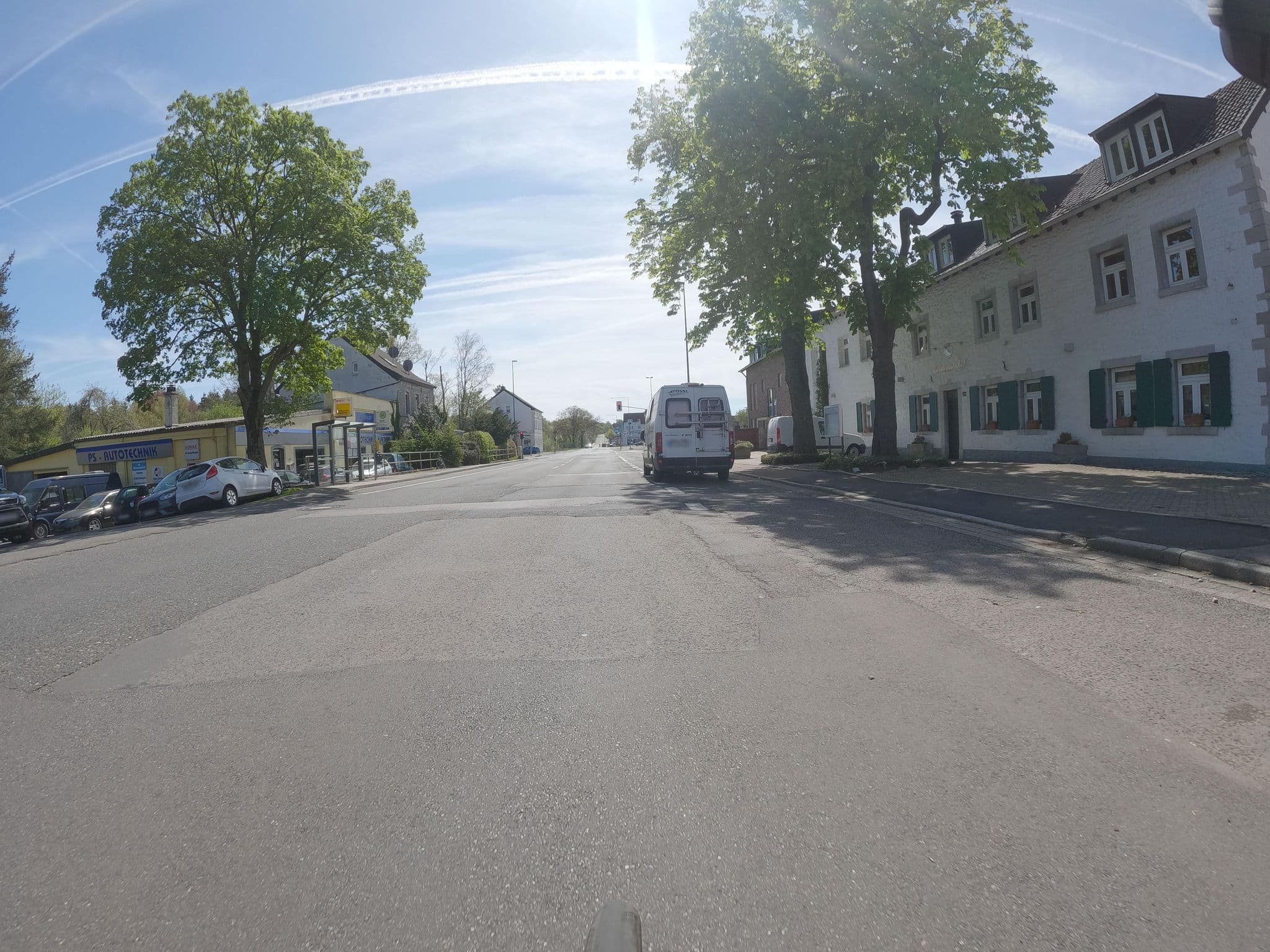 Street view near Brunnenhof, Walheim - Hahn — © FahrradstadtAachen (CC BY-SA · Mapillary)