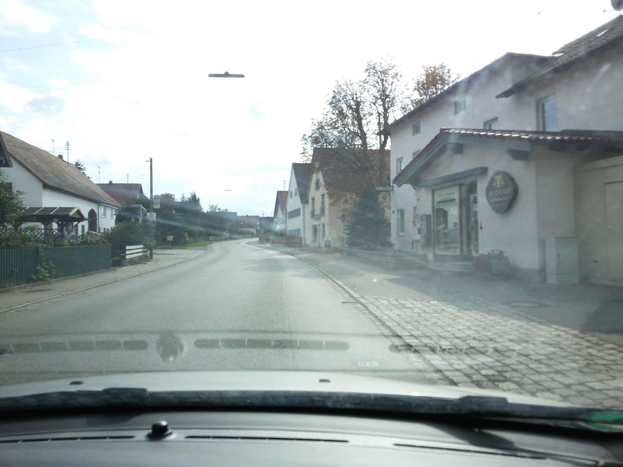 Street view near Gasthof zur Sonne, Lamerdingen — © ottokar (CC BY-SA · Mapillary)