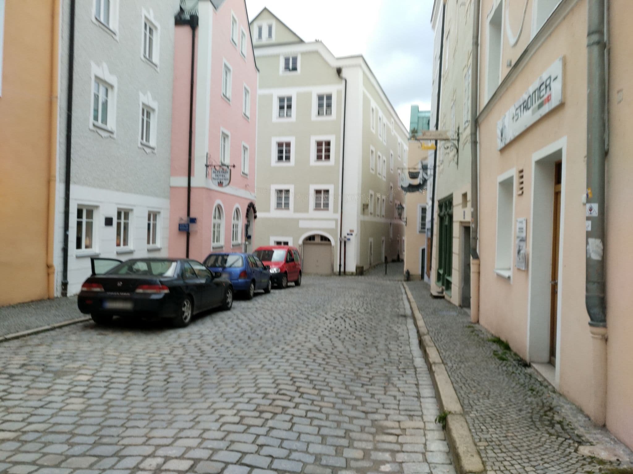 Street view near Altstadt-Hotel, Passau — © aceini (CC BY-SA · Mapillary)