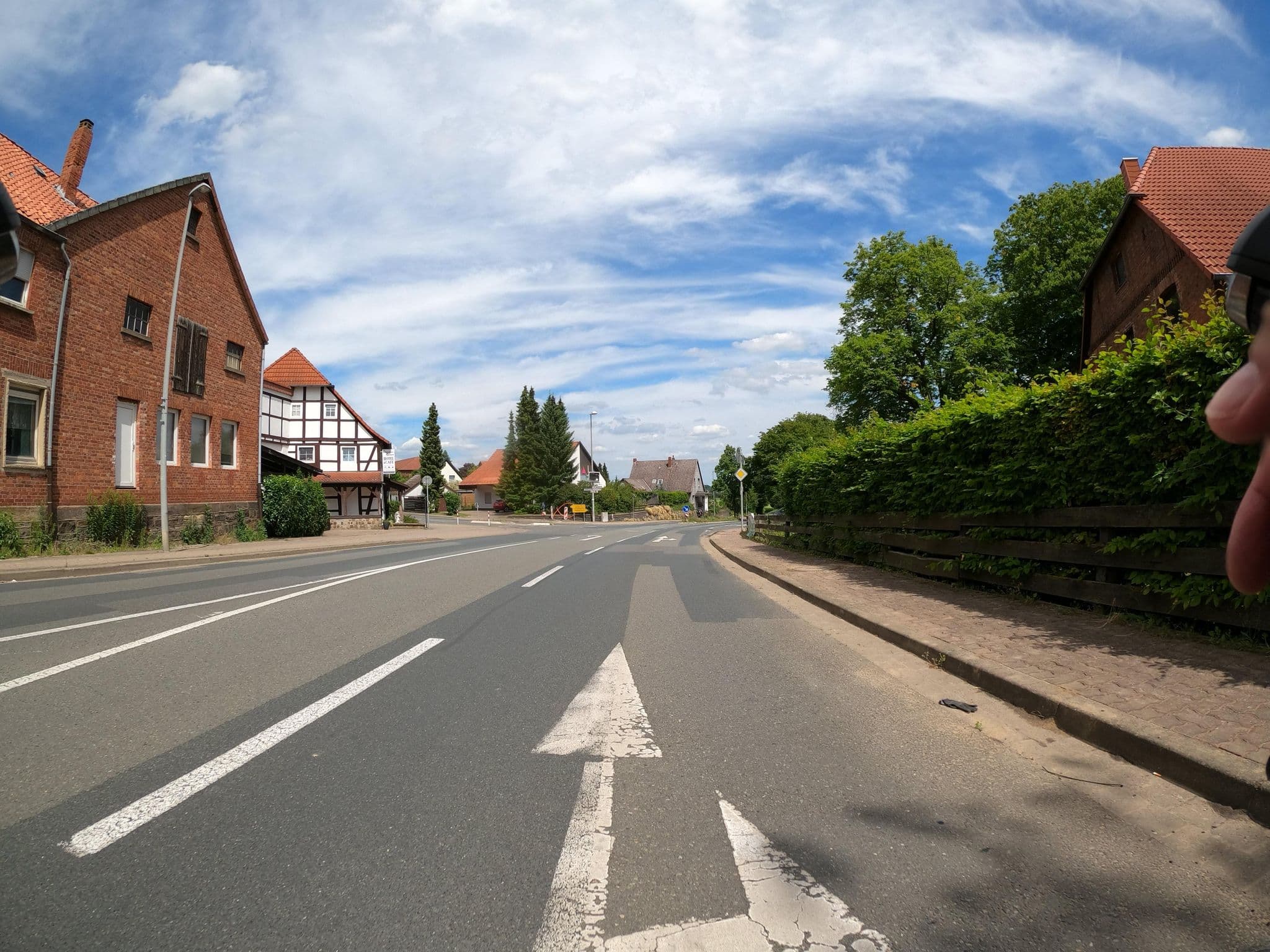 Street view near Gerlach's Gästehaus, Gehrden — © Langfahrer (CC BY-SA · Mapillary)
