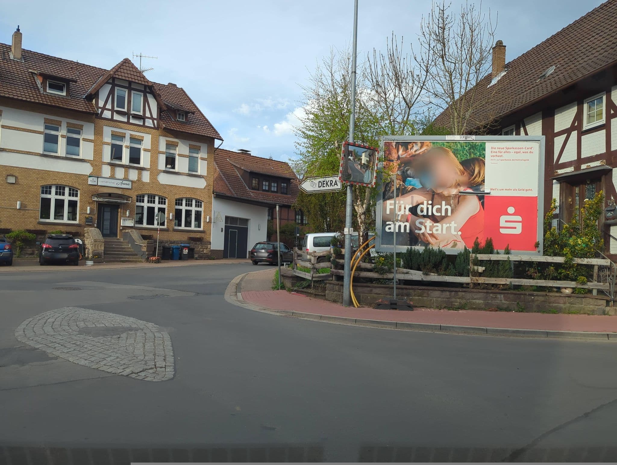 Street view near Gasthaus Zur Krone, Bodenfelde — © hotteliene (CC BY-SA · Mapillary)
