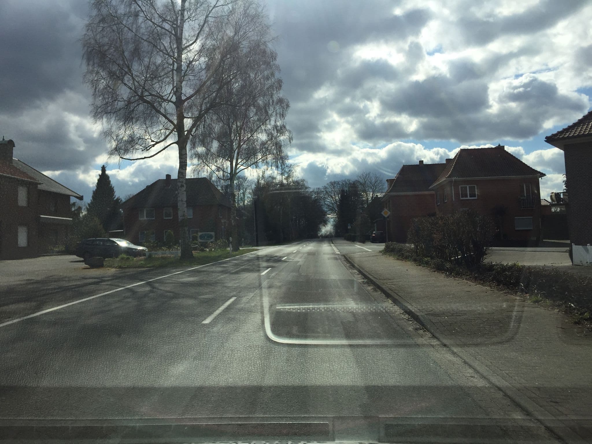 Street view near Hotel Restaurant Märtens, Mellinghausen — © xanu (CC BY-SA · Mapillary)