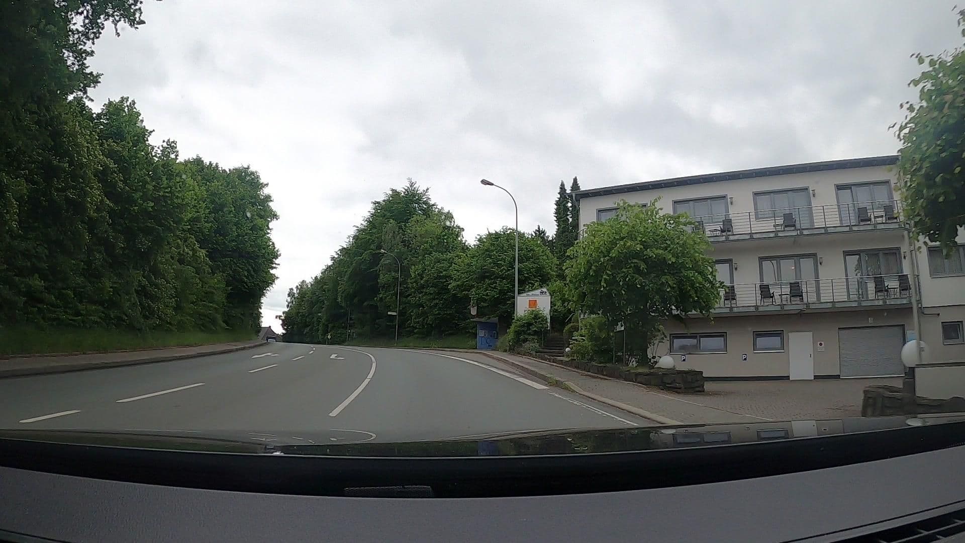 Street view near Wilhelmshöhe, Neuenrade — © uwekoch (CC BY-SA · Mapillary)