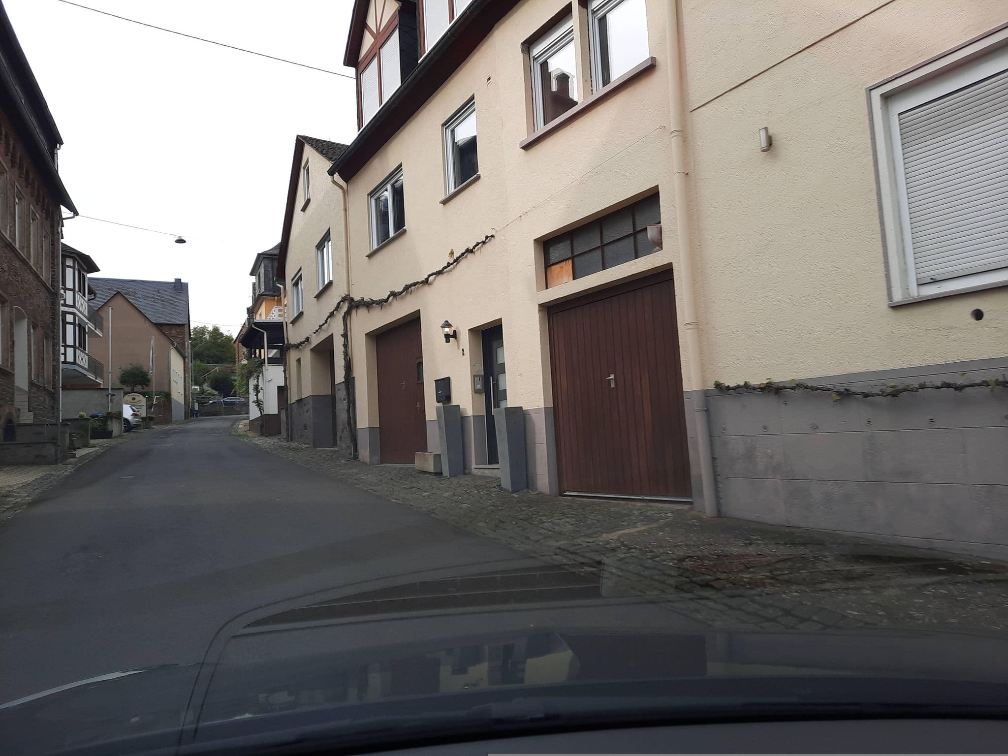 Street view near Zum Moselstrand, Bruttig-Fankel