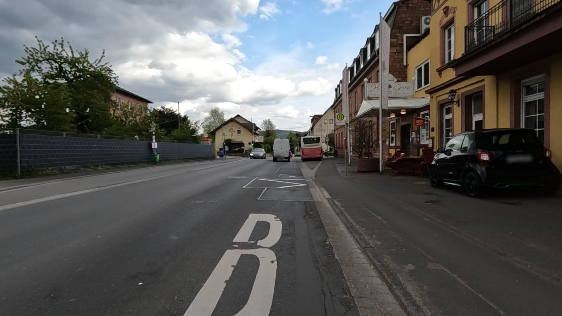 Street view near Hotel Gerber, Hösbach — © Velo63739 (CC BY-SA · Mapillary)