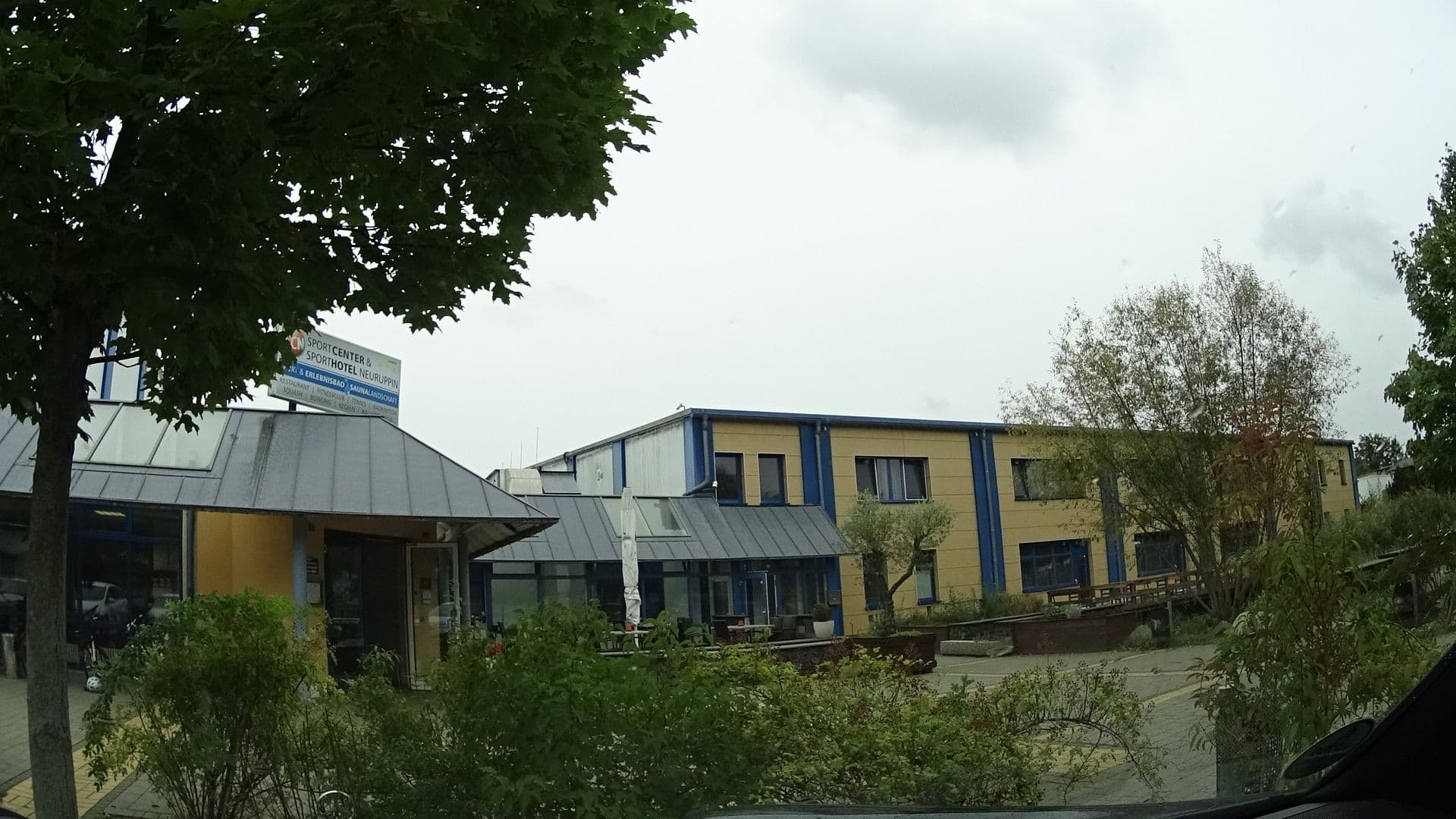 Street view near Sporthotel Neuruppin, Neuruppin — © nrpoprfoto (CC BY-SA · Mapillary)