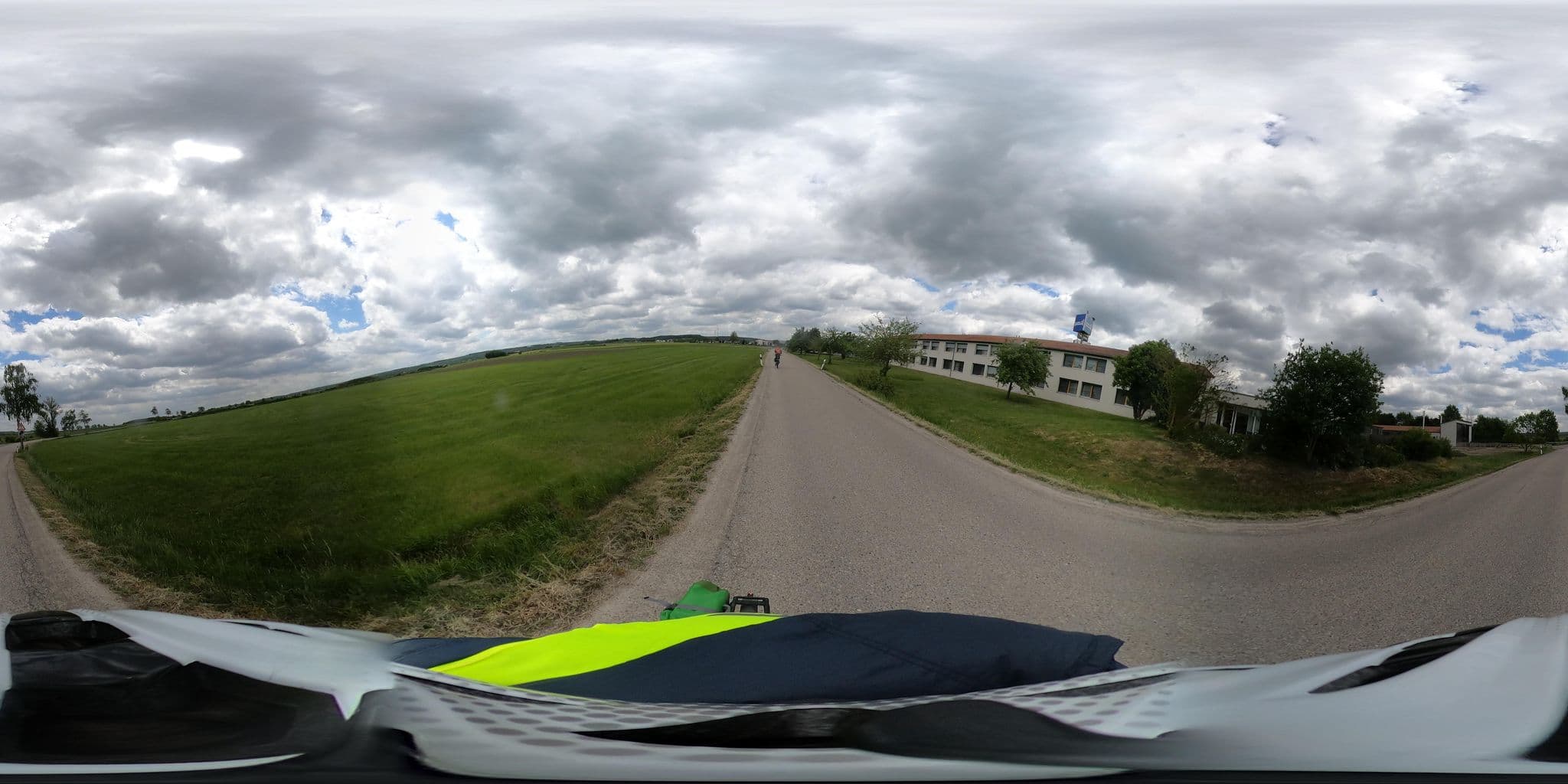 Street view near Hotel Frankenhöhe, Herrieden — © Mobilitaetswerk (CC BY-SA · Mapillary)