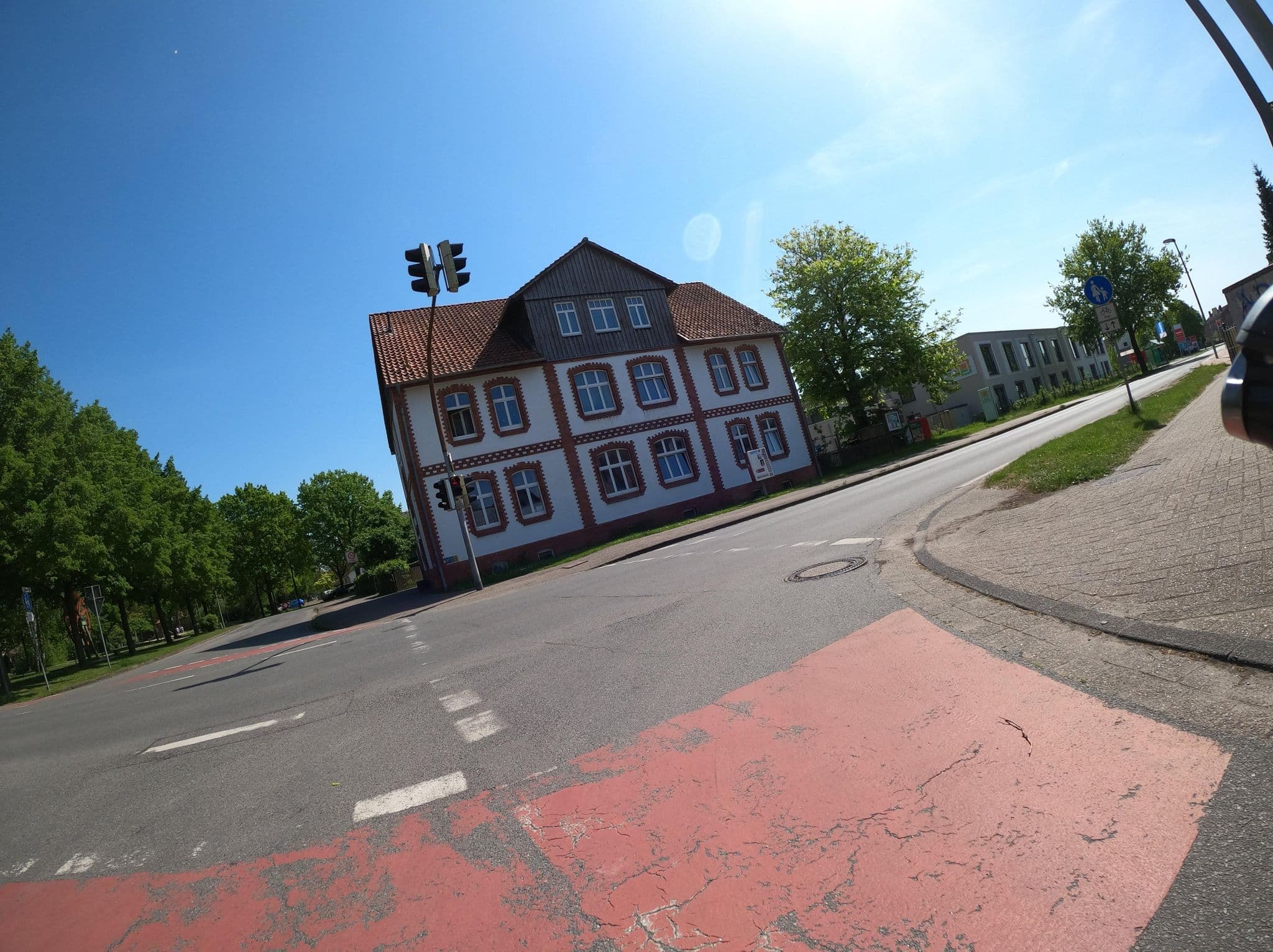 Street view near Gästehaus Schaper, Wathlingen — © Langfahrer (CC BY-SA · Mapillary)