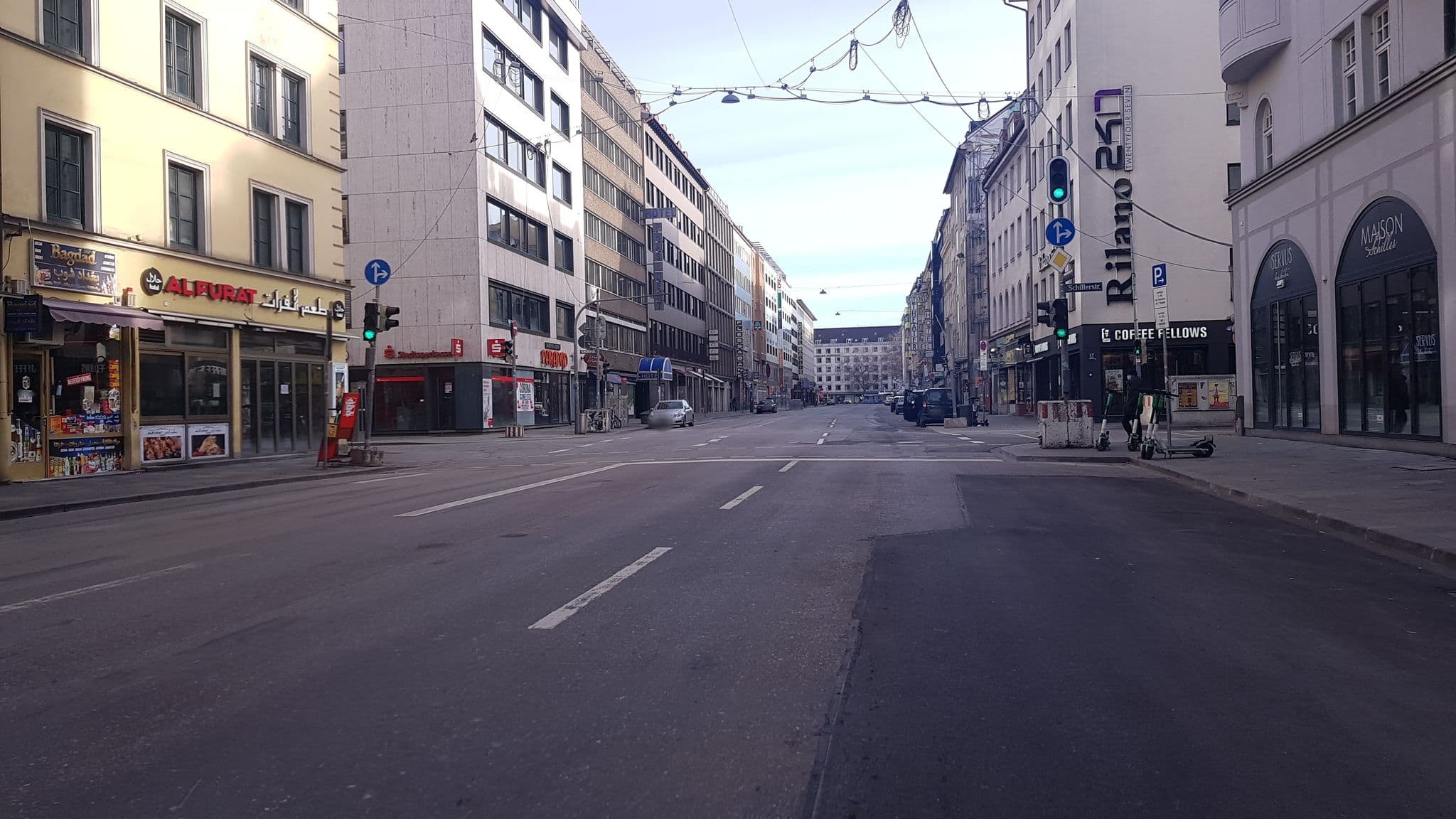 Street view near Maison Schiller, Munich