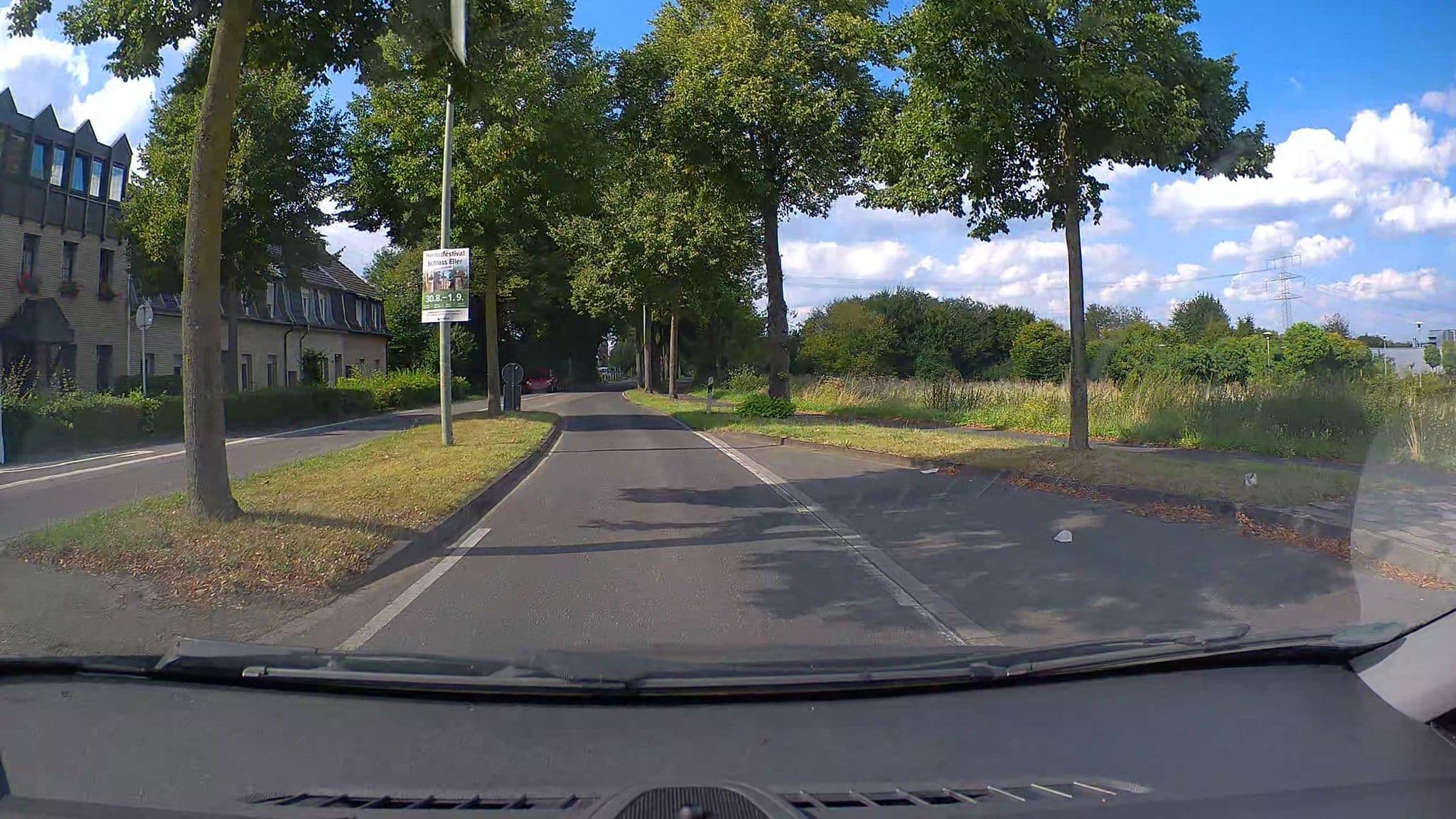 Street view near Hotel Kals "Garni", Linn — © poxonline (CC BY-SA · Mapillary)