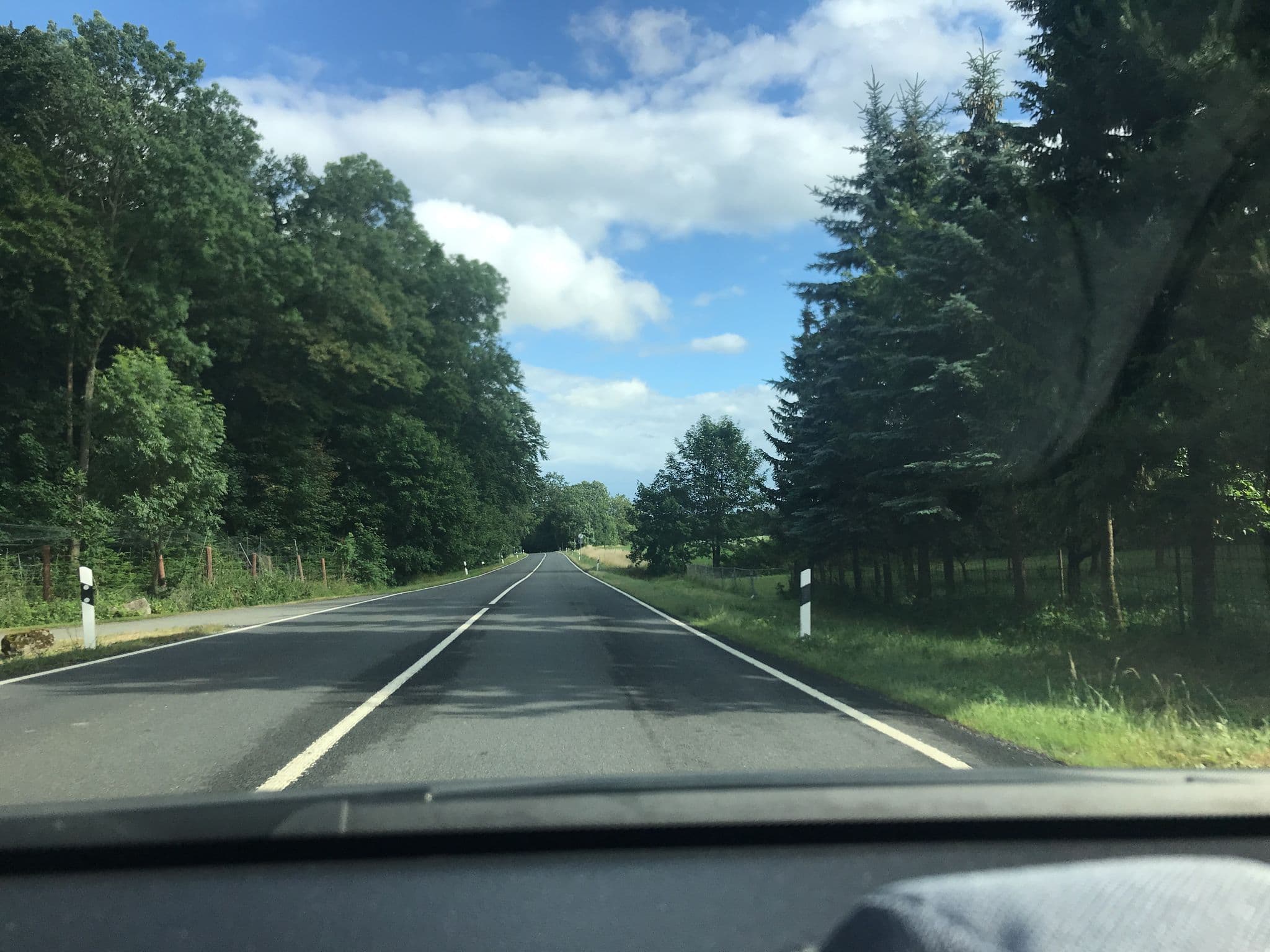 Street view near Lengefelder Warte - Hotel & Restaurant, Büttstedt — © saschahaberkorn (CC BY-SA · Mapillary)