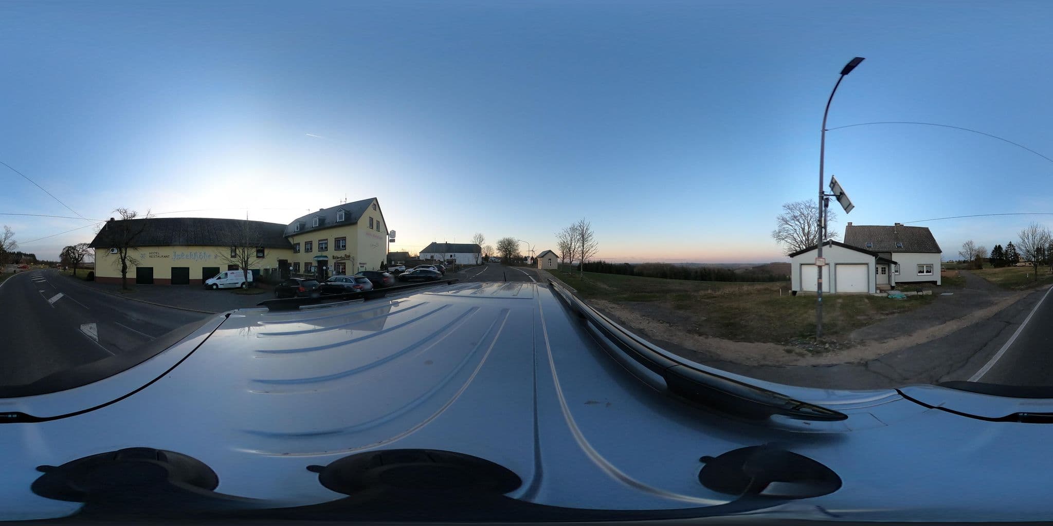 Street view near Islekhöhe Gansen, Waxweiler — © Mobilitaetswerk (CC BY-SA · Mapillary)