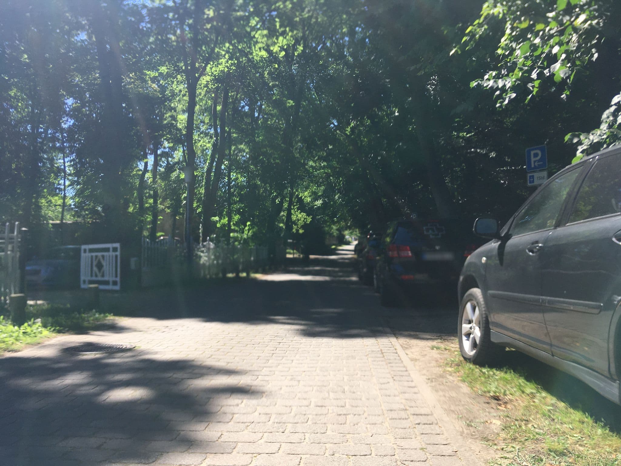 Street view near Villa am Stechlin, Fürstenberg — © eserte (CC BY-SA · Mapillary)