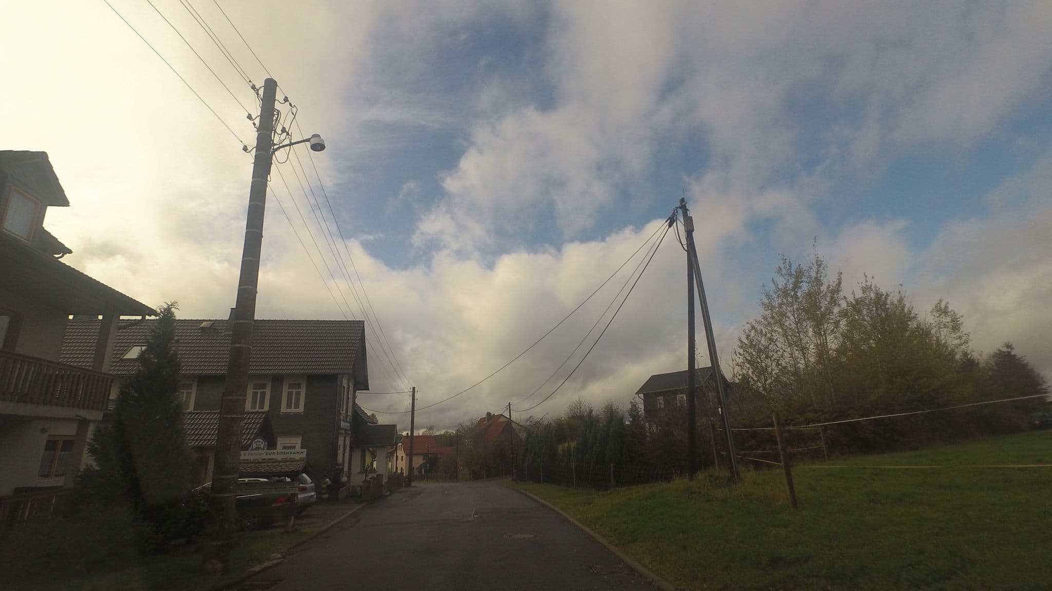 Street view near Gasthaus und Pension “Zur Eisenbahn“, Schleusingen — © ramap (CC BY-SA · Mapillary)