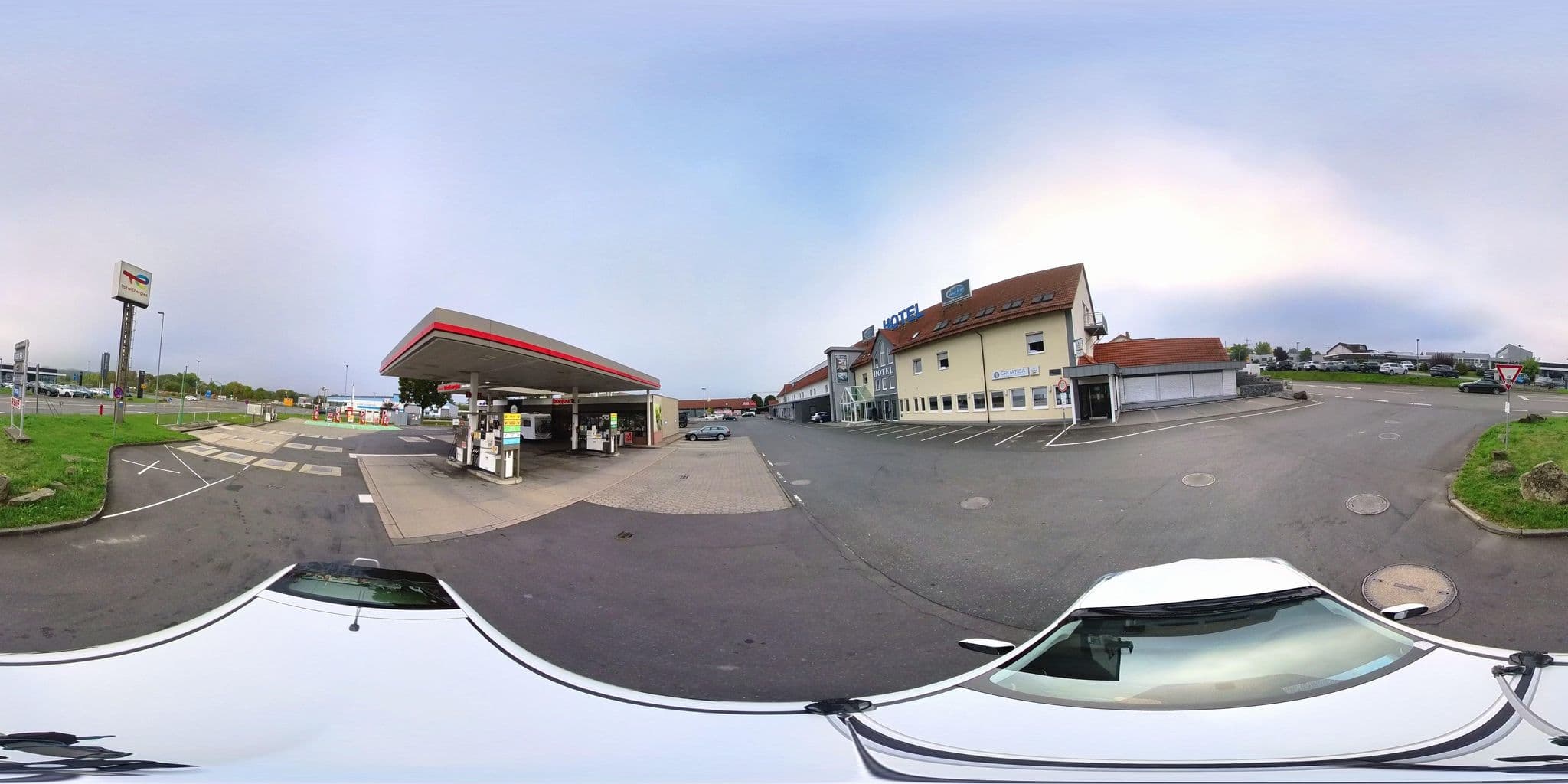Street view near Hotel Sleep & Go, Bad Hersfeld — © osmplus_org (CC BY-SA · Mapillary)