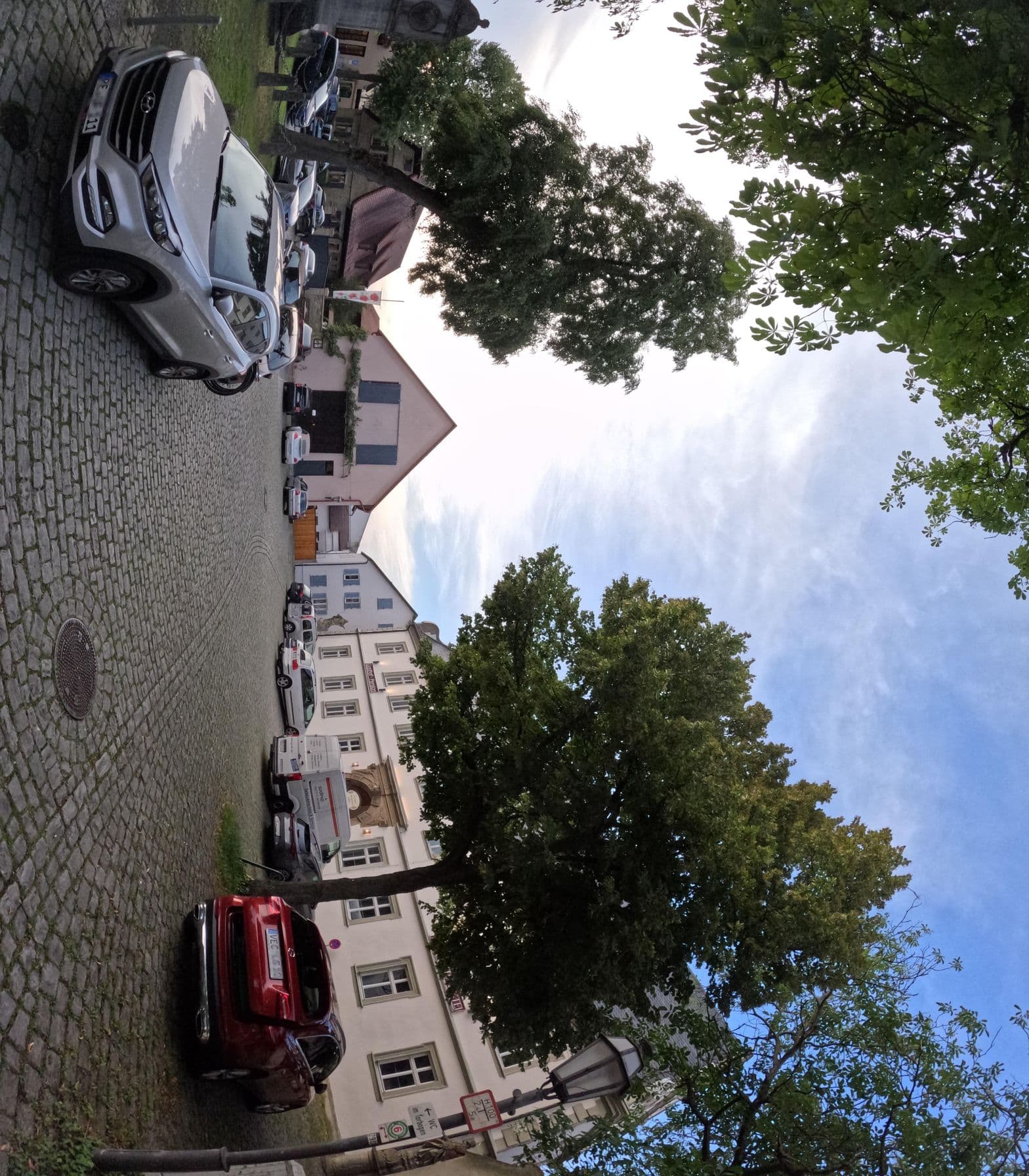 Street view near Alte Amtsvogtei, Grafenrheinfeld — © AndyKing (CC BY-SA · Mapillary)