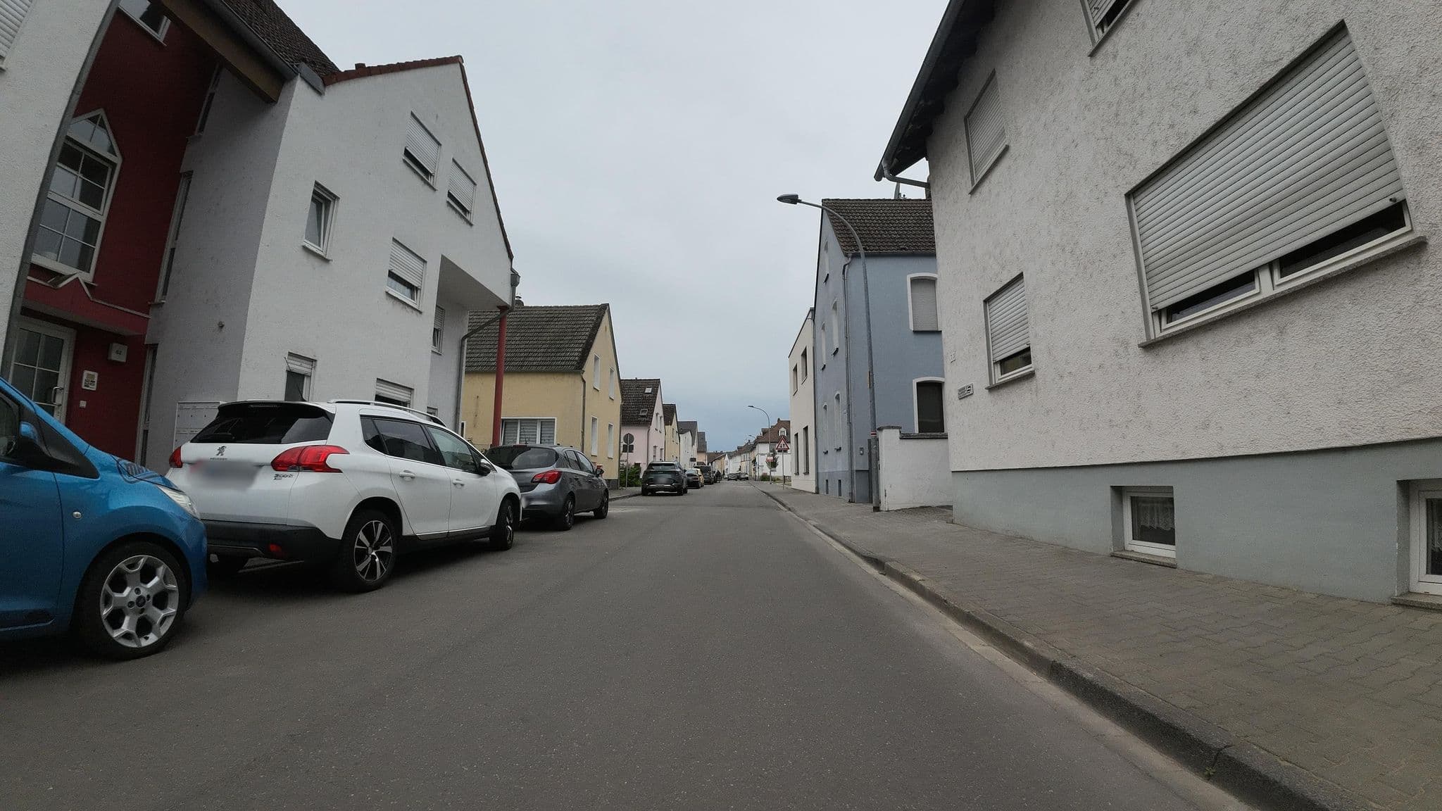 Street view near Pension Plappert, Budenheim — © teddy73 (CC BY-SA · Mapillary)