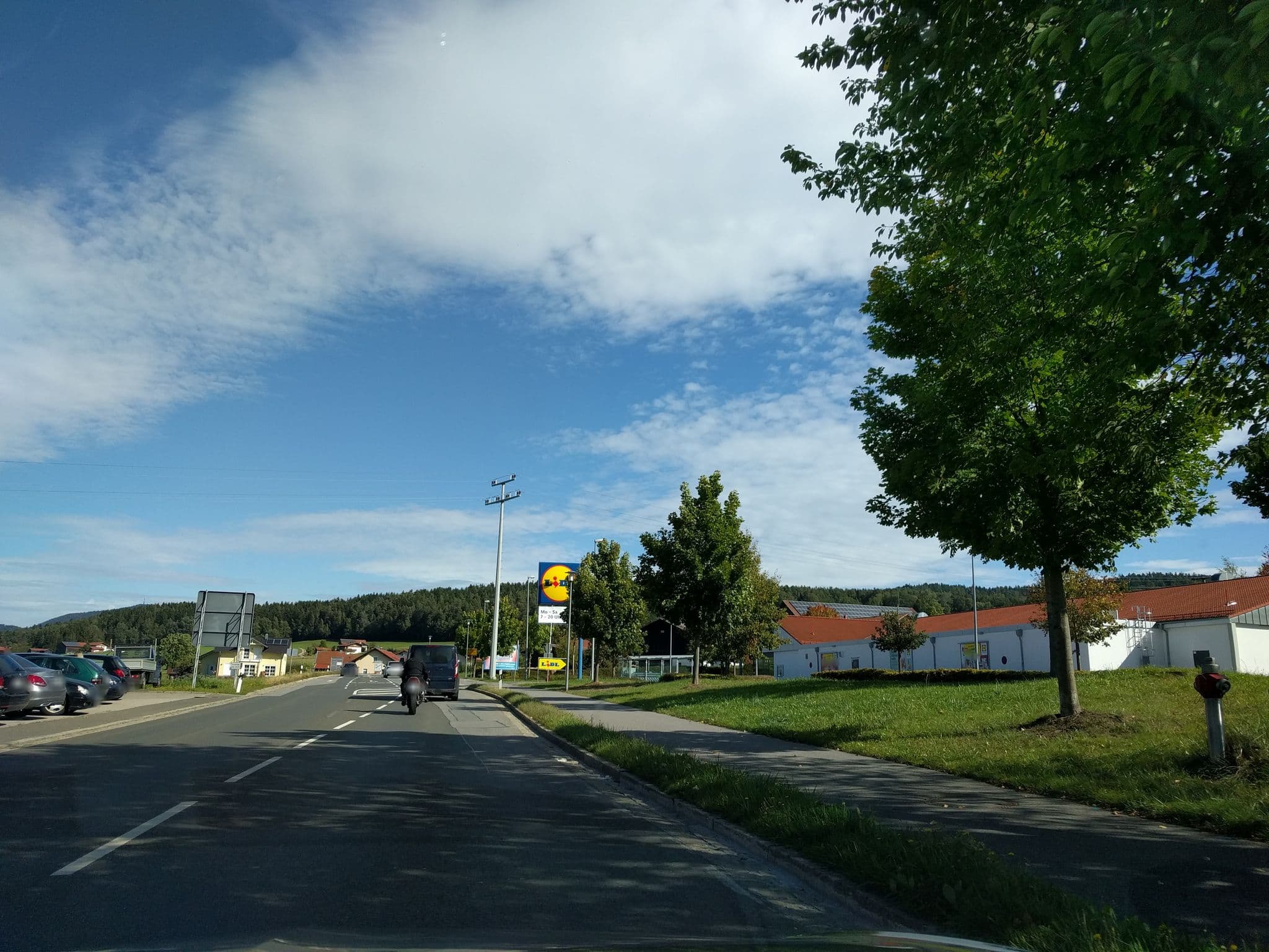 Street view near Cafe-Pension Kauer, Kötzting — © highwayphotograph (CC BY-SA · Mapillary)