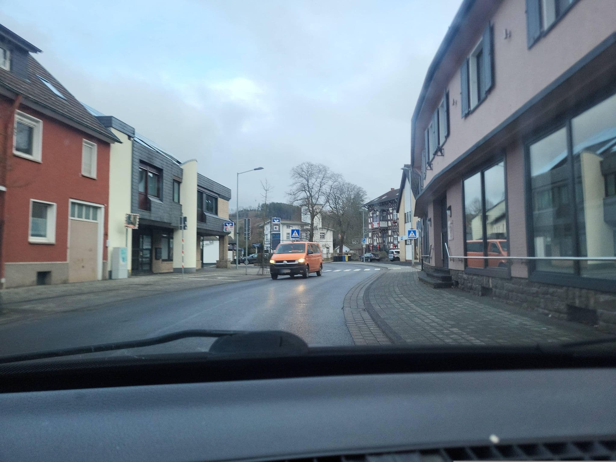 Street view near Senioren-Park carpe diem - Ferienappartement, Hellenthal — © walldi222 (CC BY-SA · Mapillary)