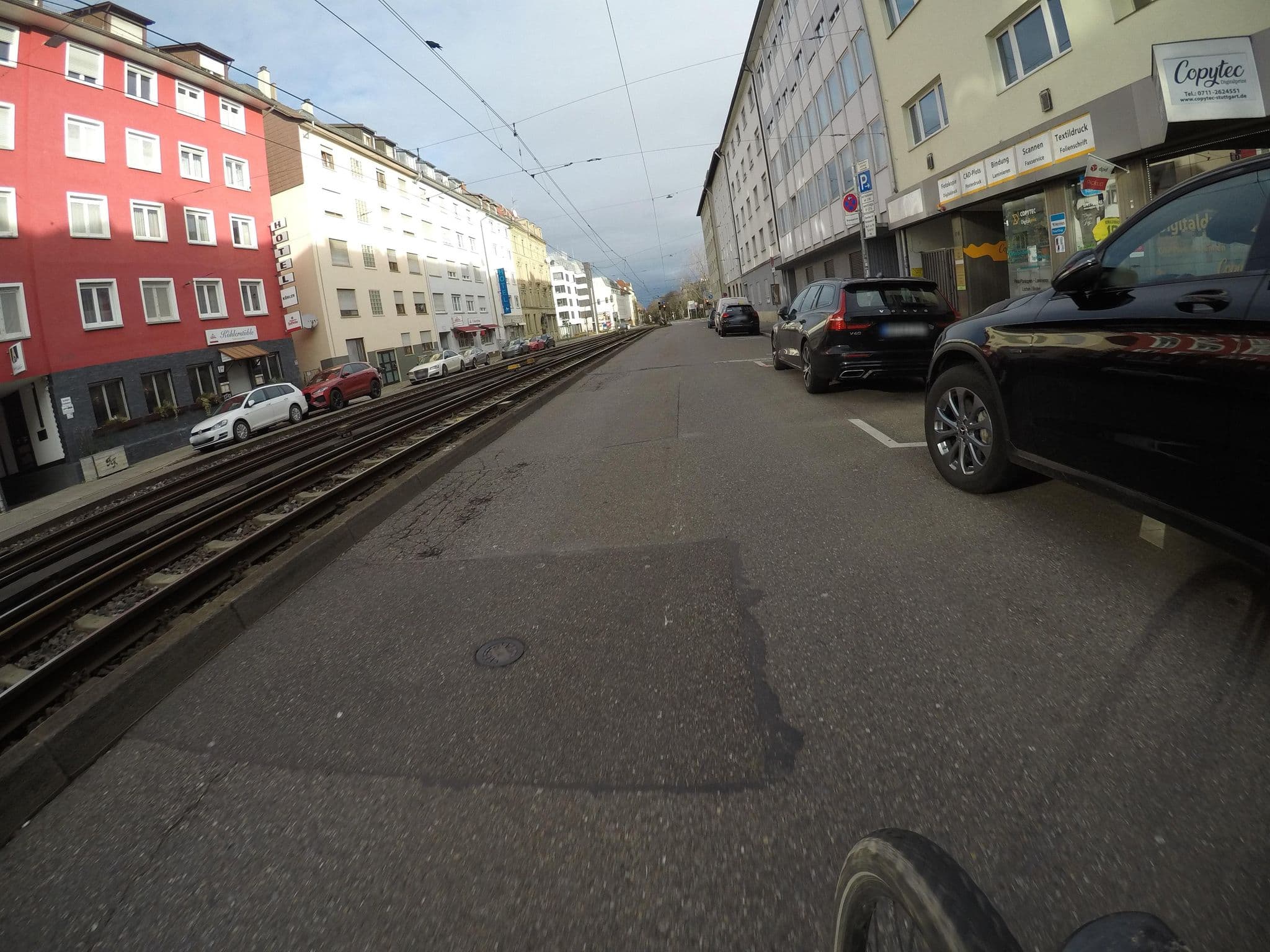 Street view near Hotel Köhler, Stuttgart-Ost — © mfa (CC BY-SA · Mapillary)