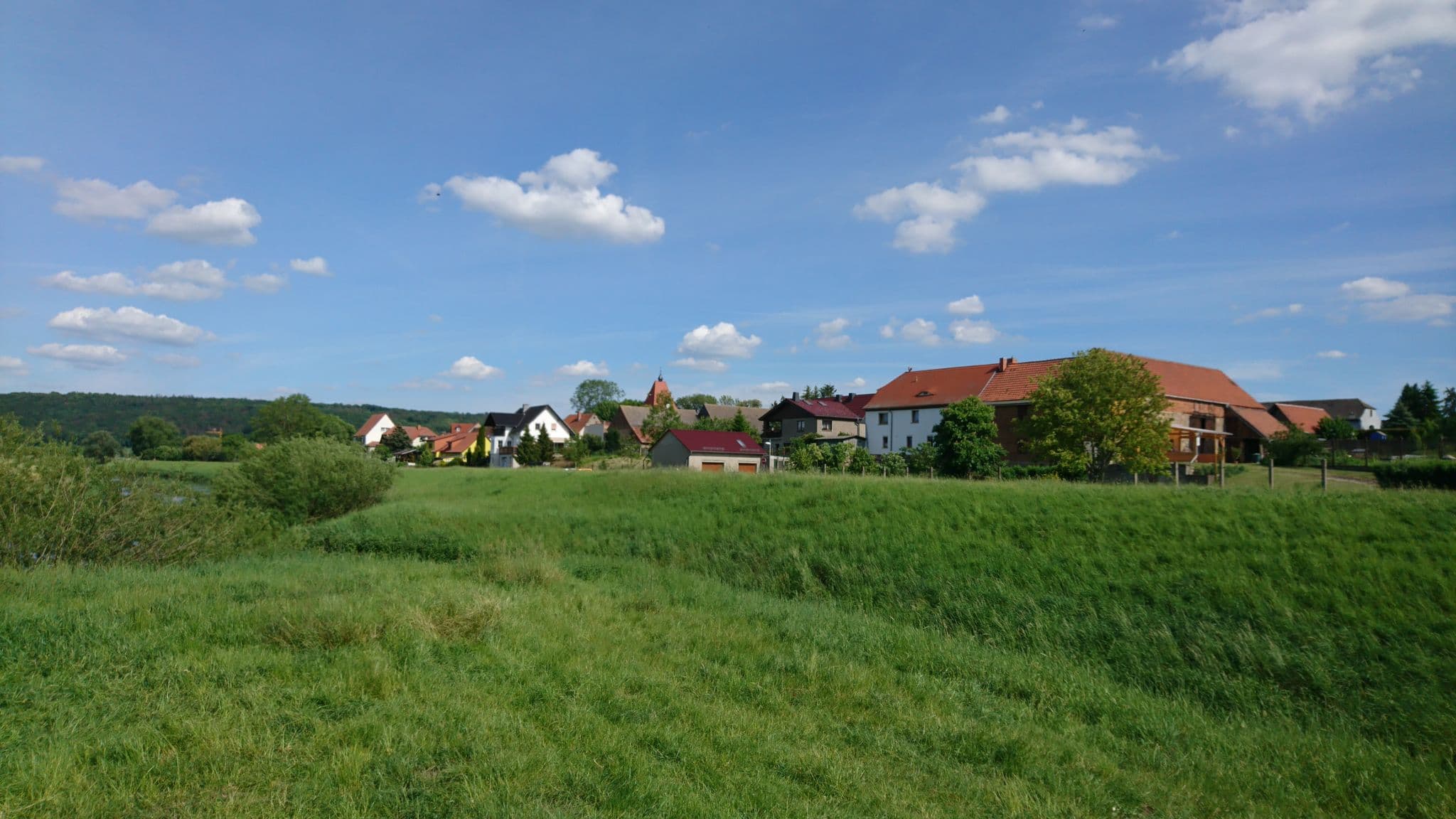 Street view near Biwakplatz Memleben, Wiehe — © jochenb (CC BY-SA · Mapillary)