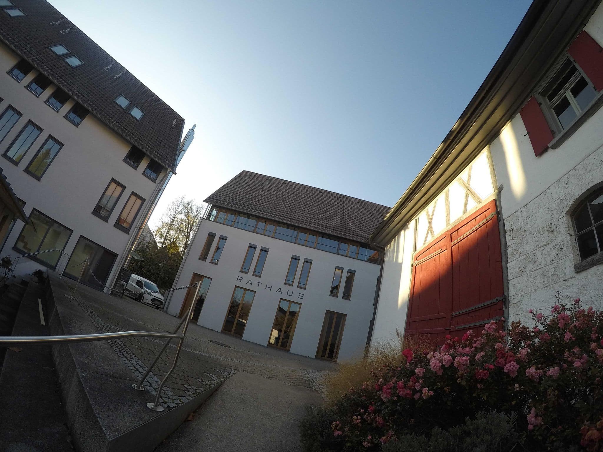 Street view near Rosi's Dorfwirtschaft, Rottenacker — © ray66 (CC BY-SA · Mapillary)