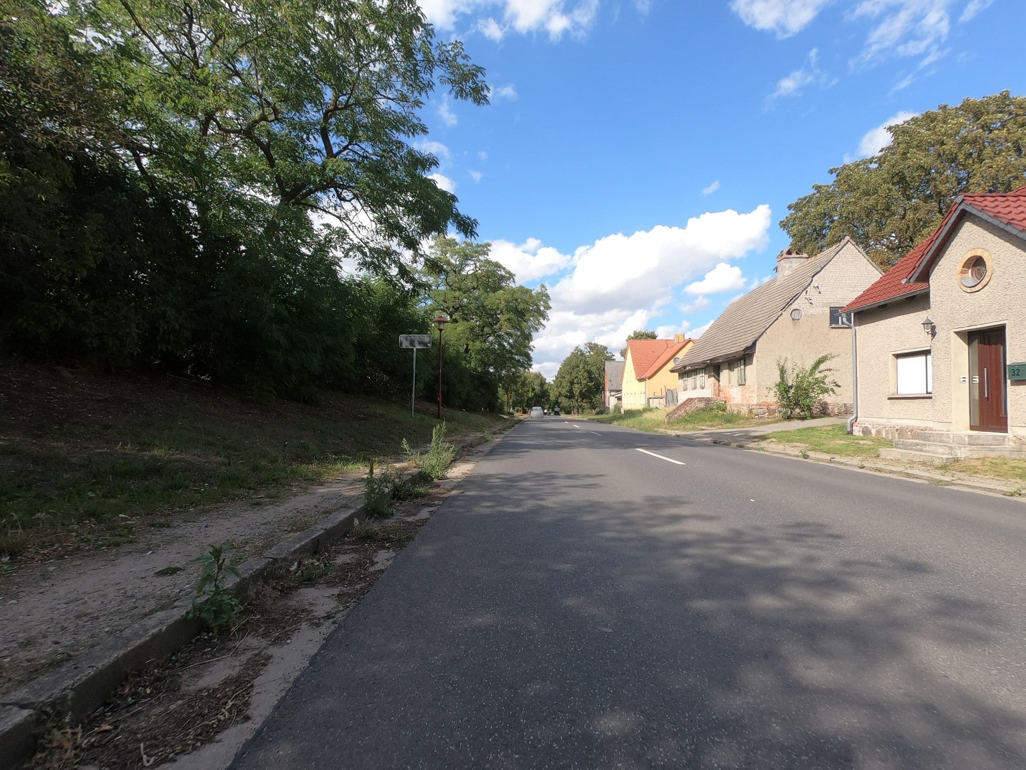 Street view near Zimmervermietung, Oderberg — © carlheinz (CC BY-SA · Mapillary)