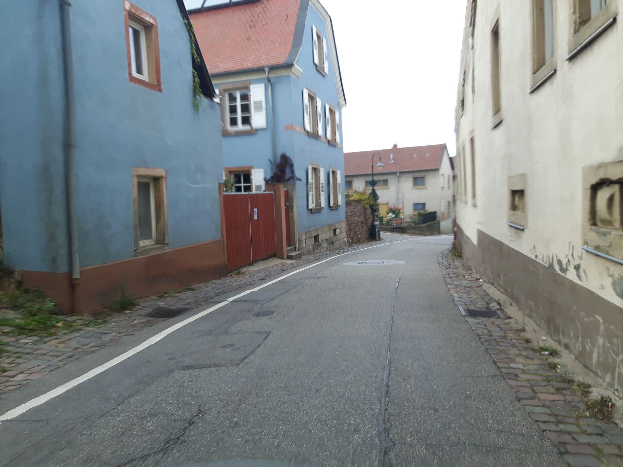 Street view near Ferienhaus Frieda, Kallstadt — © changchun1 (CC BY-SA · Mapillary)