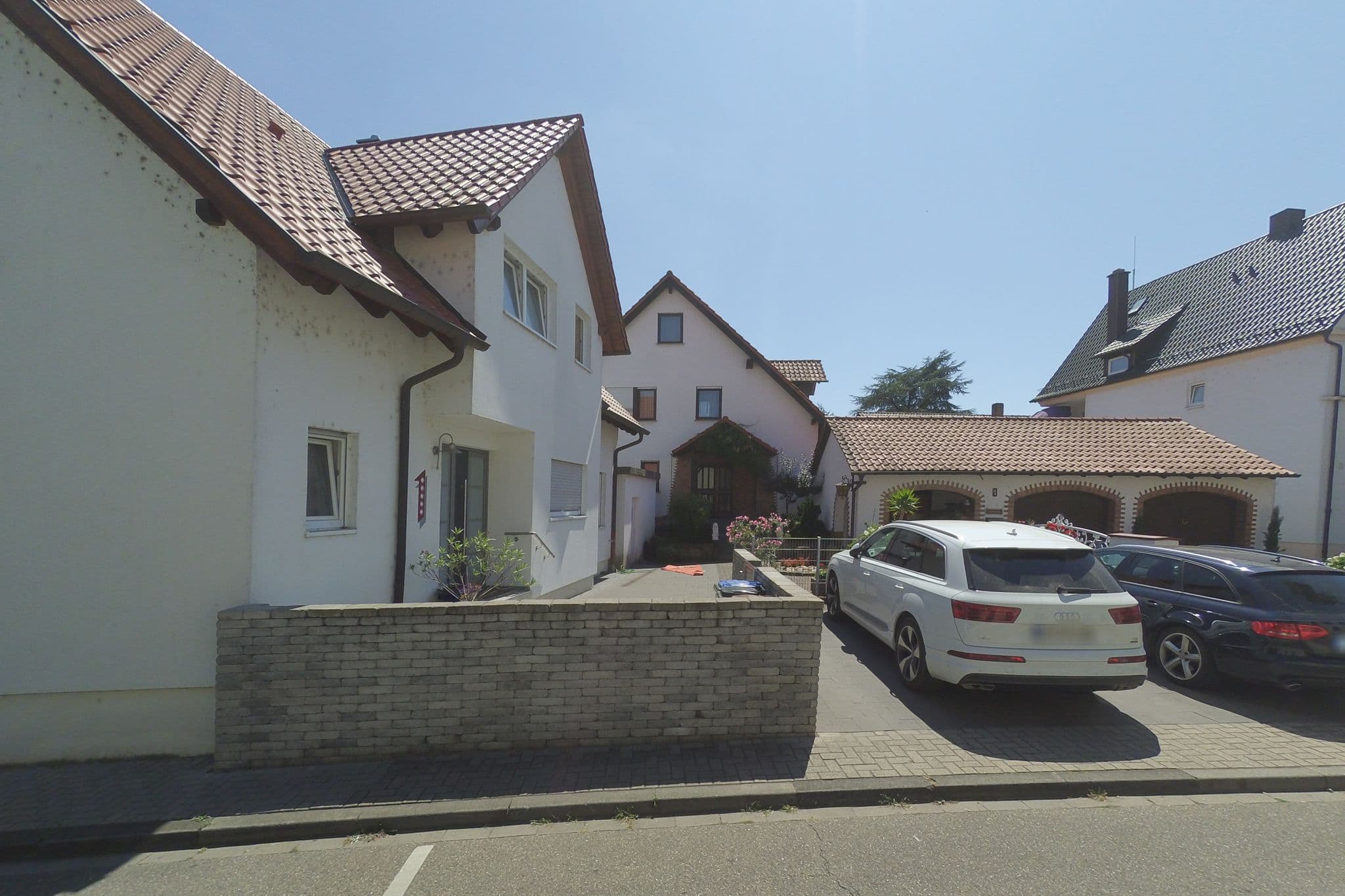 Street view near Pension Köhler, Altrip — © wegavision (CC BY-SA · Mapillary)