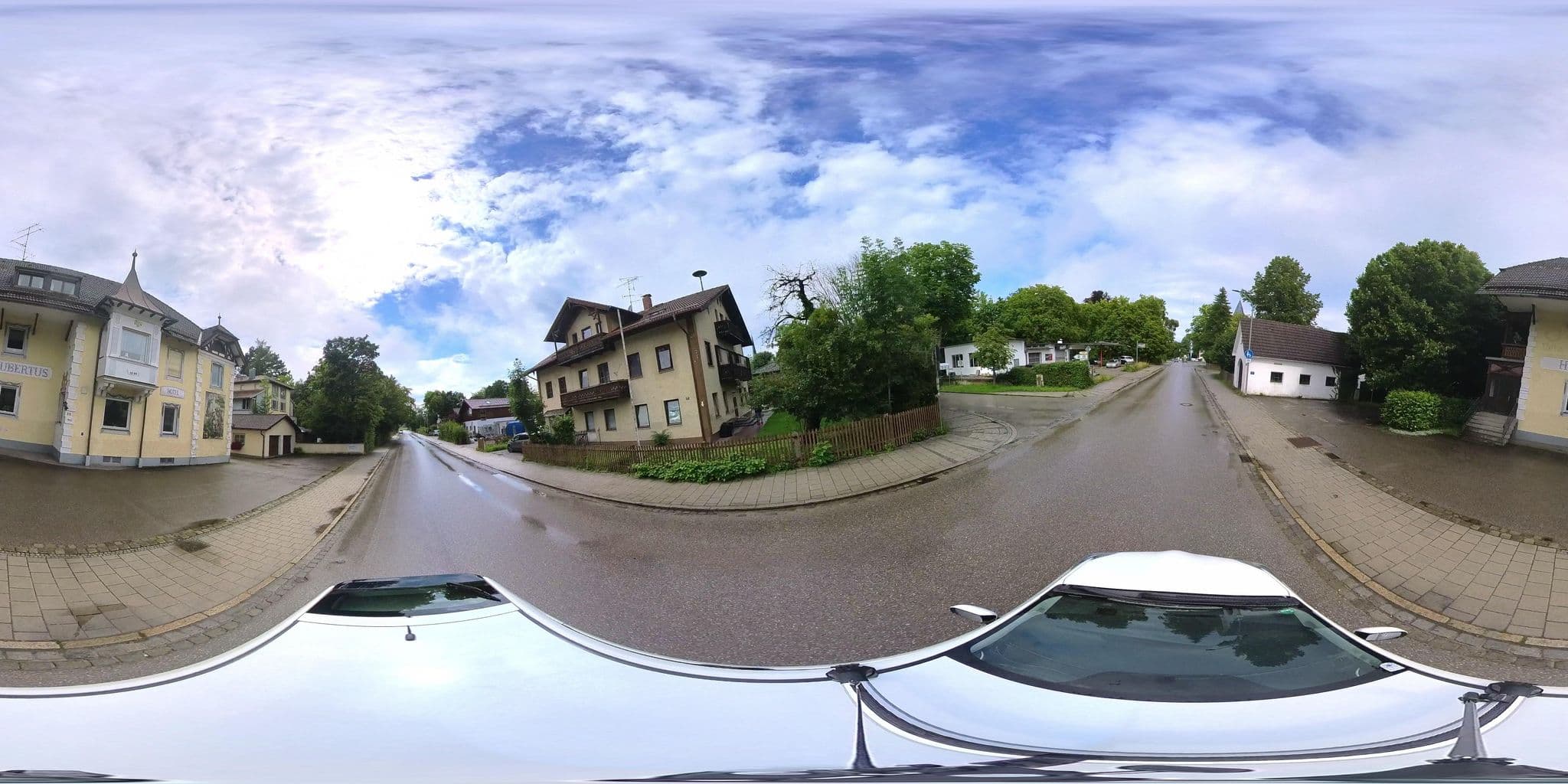 Street view near Hotel Hubertus, Schäftlarn — © osmplus_org (CC BY-SA · Mapillary)