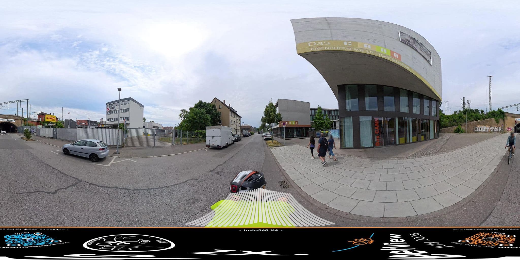 Street view near Jugendherberge Stuttgart Neckarpark, Stuttgart-Ost — © ZXStreetview (CC BY-SA · Mapillary)