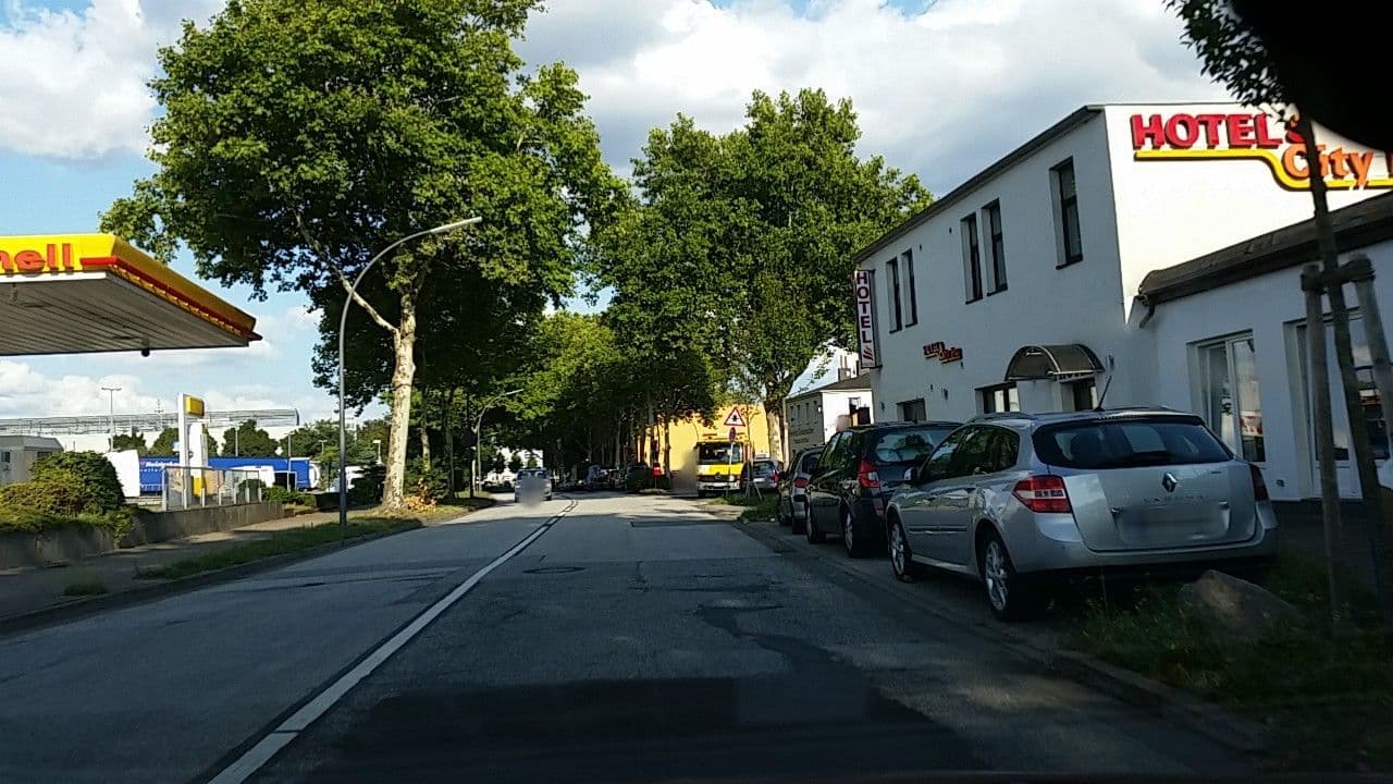 Street view near Hotel City Inn, Hammerbrook — © tian (CC BY-SA · Mapillary)