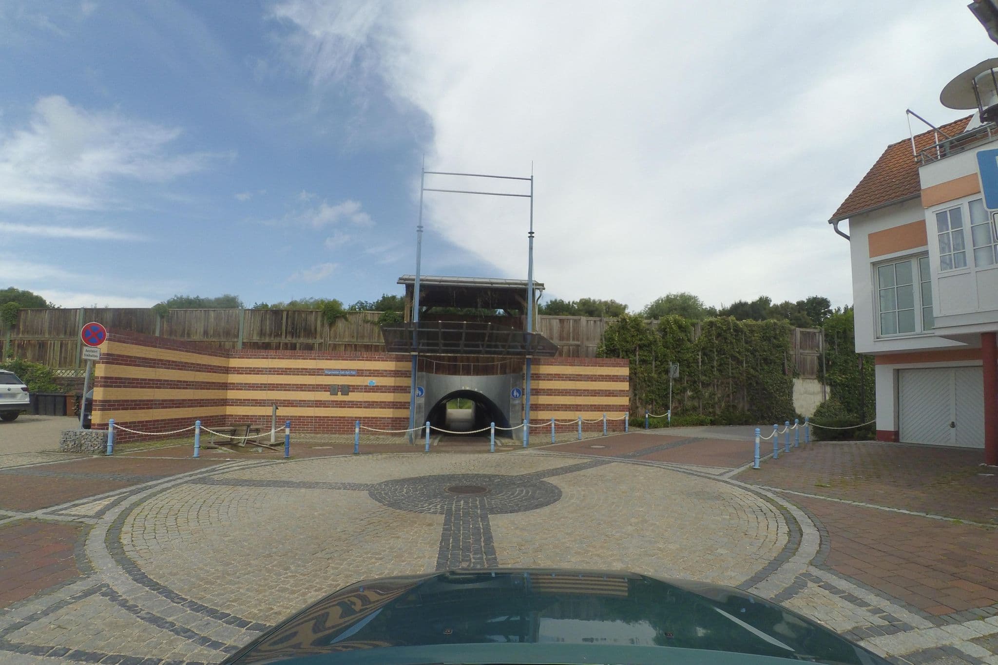 Street view near Hotel-Cafe Rathaus, Bad Abbach — © wegatest (CC BY-SA · Mapillary)