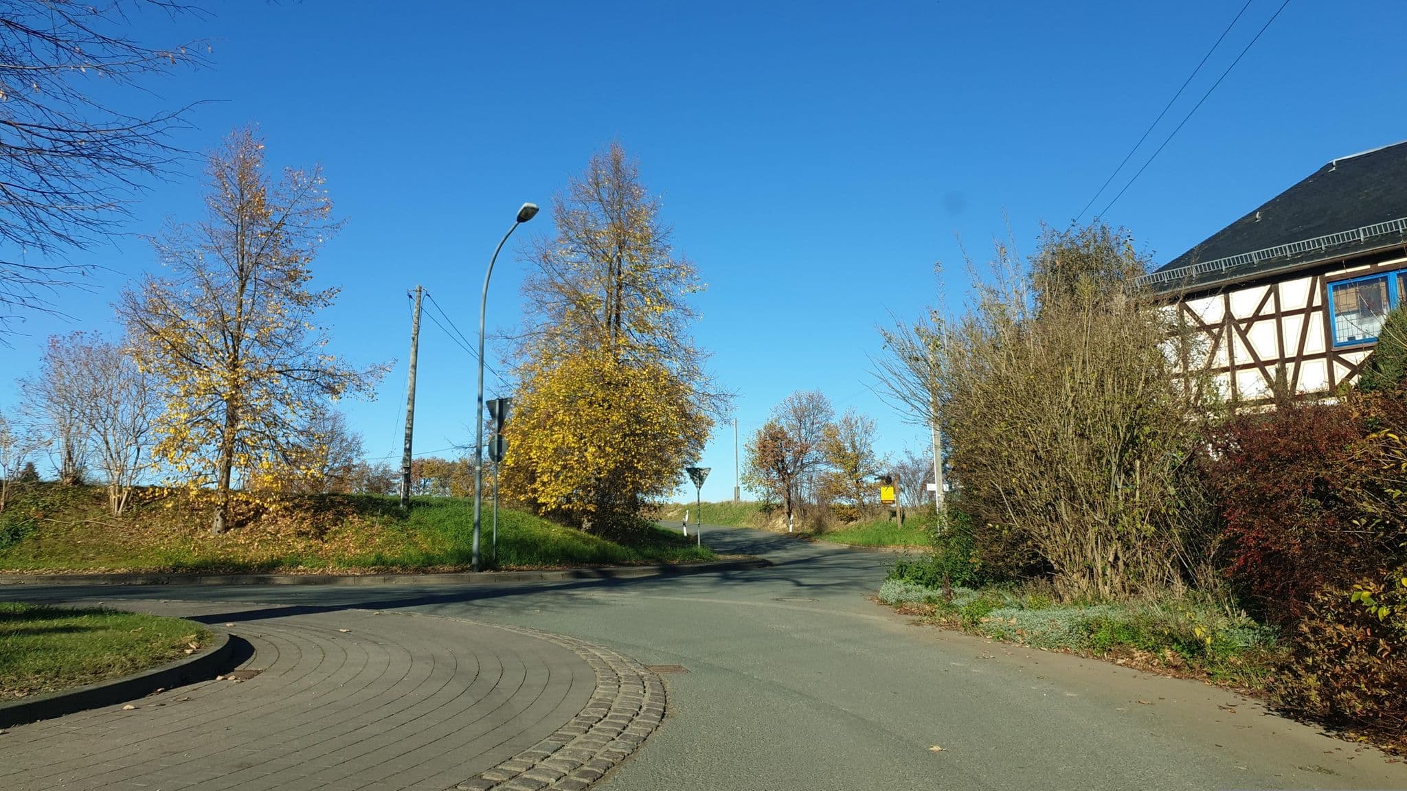 Street view near Töpferhof, Elsterberg — © canislupus (CC BY-SA · Mapillary)