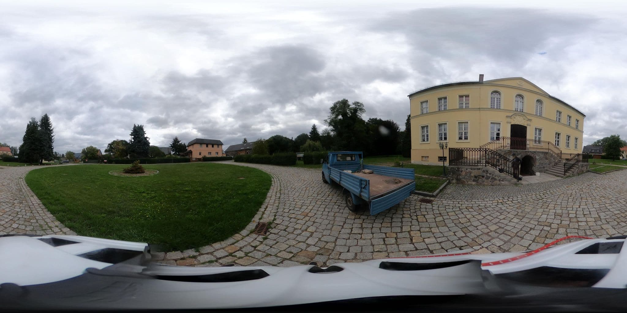 Street view near Zimmervermietung, Neuzelle — © Oderradler (CC BY-SA · Mapillary)