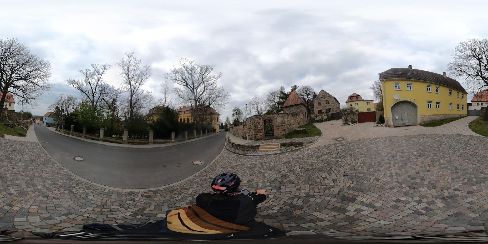Street view near Schloß Lodersleben, Querfurt — © Planungsgesellschaft_RV-K (CC BY-SA · Mapillary)