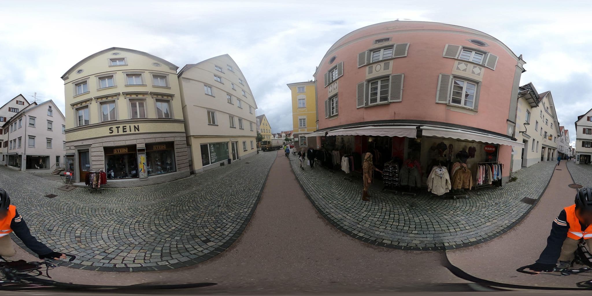 Street view near Gut Hügle, Bad Waldsee — © RadNETZ (CC BY-SA · Mapillary)