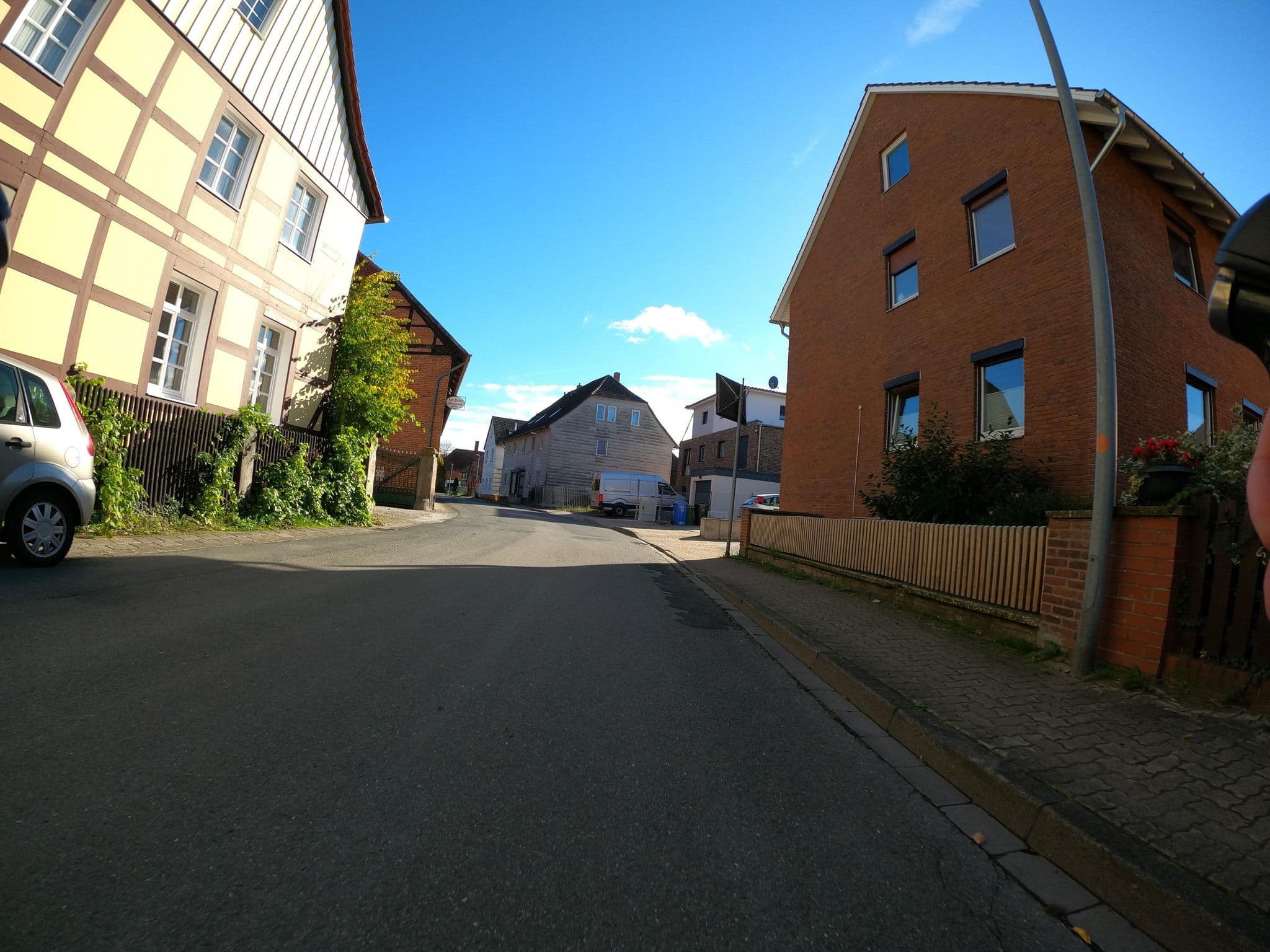 Street view near Hotel-Hof-Picker, Sarstedt — © Langfahrer (CC BY-SA · Mapillary)
