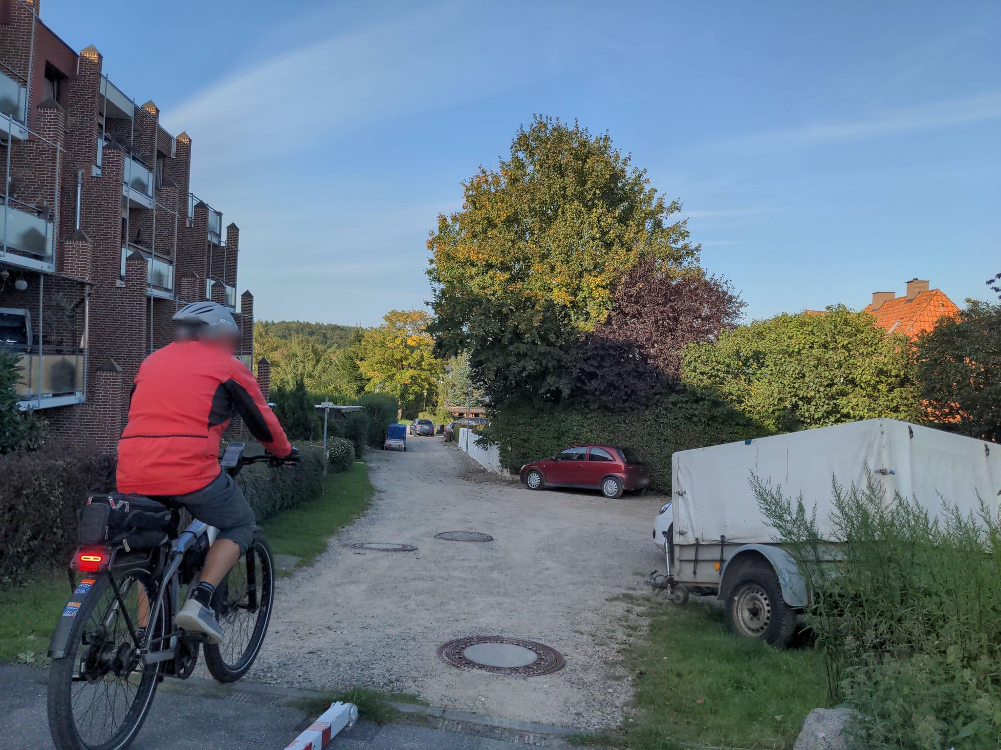 Street view near Das Hotel Ostseeblick, Lütjenburg — © rasmustravemnd (CC BY-SA · Mapillary)