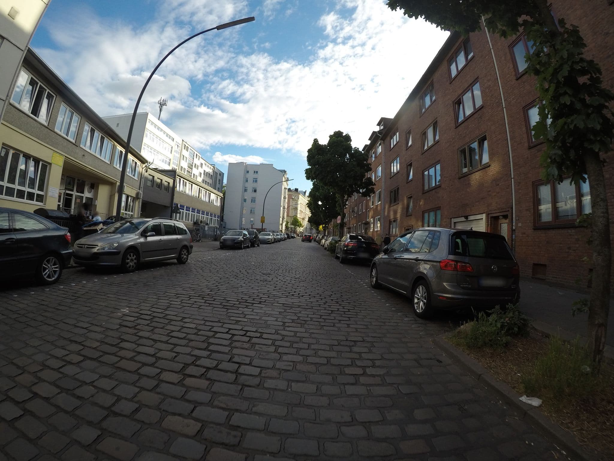 Street view near Astoria, St. Georg — © veloroute_hamburg (CC BY-SA · Mapillary)