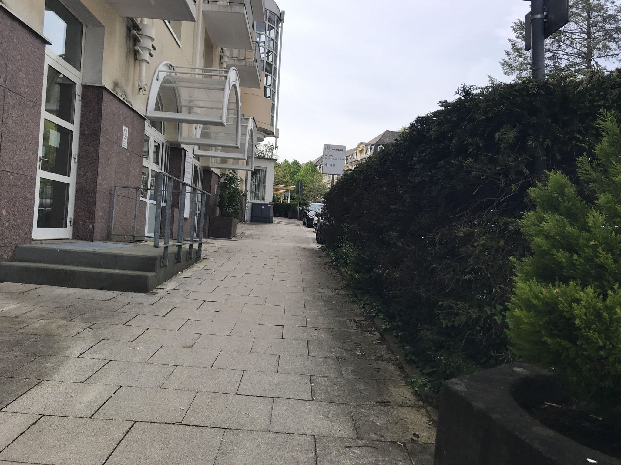 Street view near Hotel Victoria, Schlangenbad — © miguel_andrade (CC BY-SA · Mapillary)