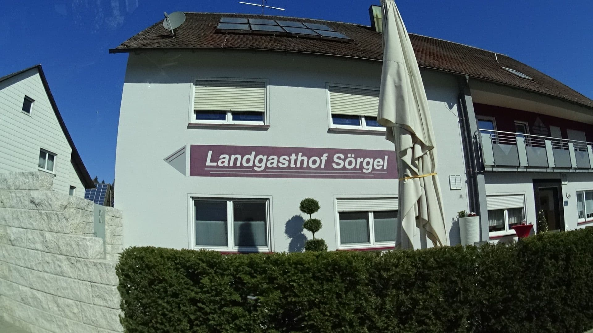 Street view near Landgasthof Sörgel, Offenhausen — © ramap (CC BY-SA · Mapillary)