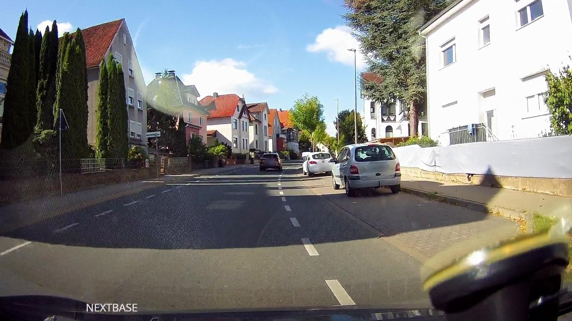 Street view near Ferienwohnung Pierenkemper, Herford — © derlipper (CC BY-SA · Mapillary)