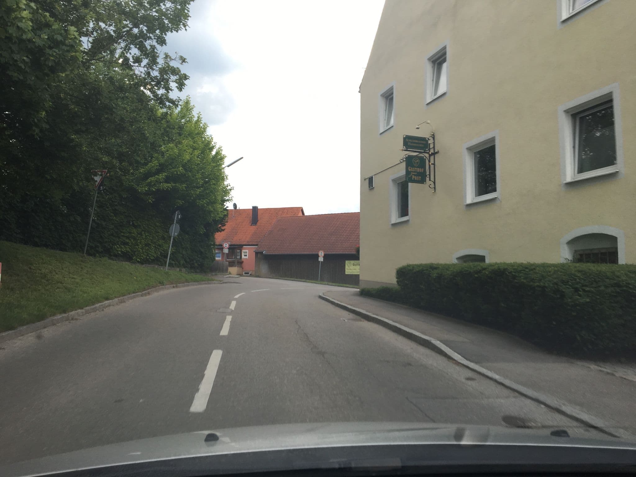 Street view near Gasthof zur Post, Haimhausen — © chicc0 (CC BY-SA · Mapillary)
