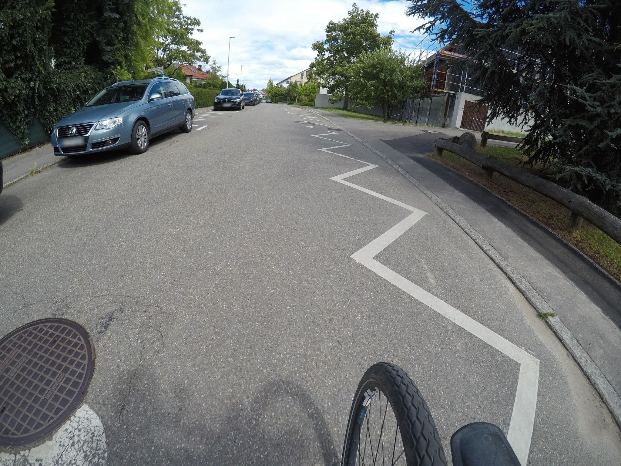 Street view near Hotel Alte Kelter, Fellbach — © mfa (CC BY-SA · Mapillary)