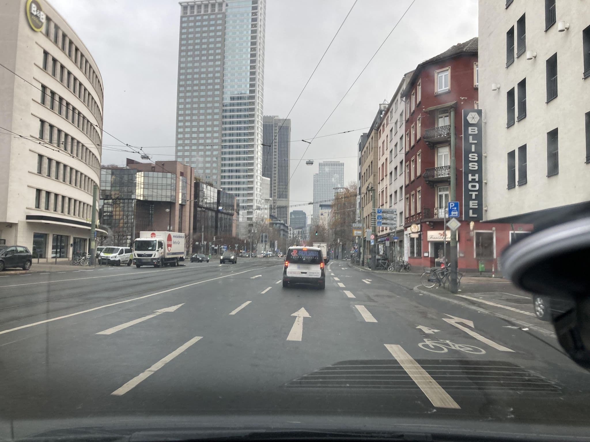 Street view near Bliss Hotel, Frankfurt am Main