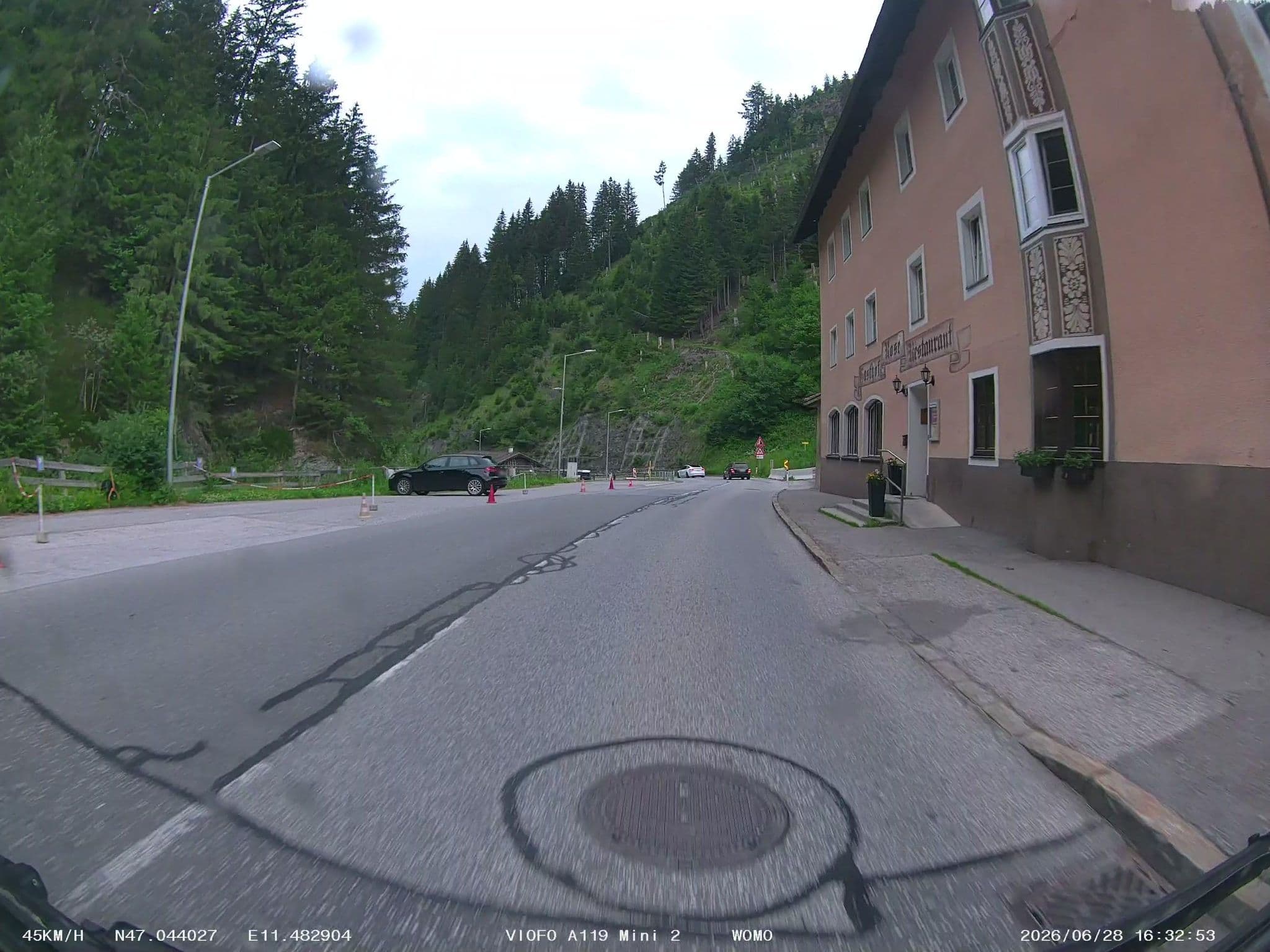 Street view near Gasthof Rose, Gries am Brenner — © soulcover (CC BY-SA · Mapillary)