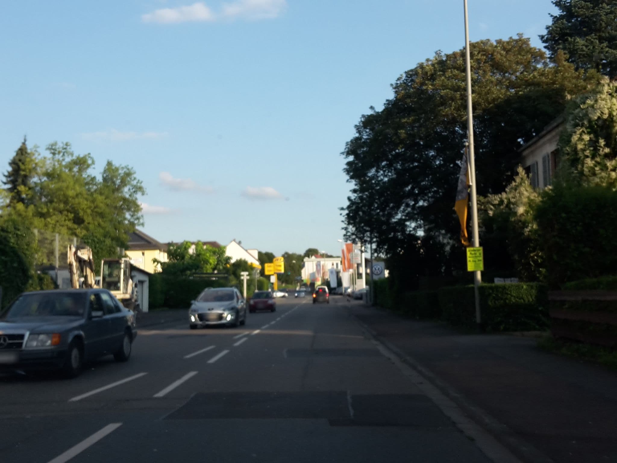 Street view near Frankfurter Hof, Bad Camberg — © b166er (CC BY-SA · Mapillary)